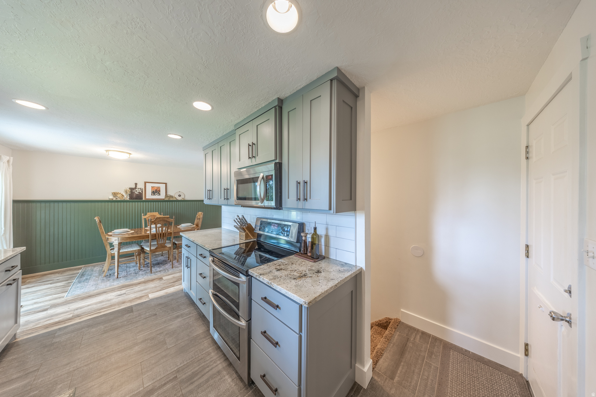 FAIRWAY ESTATES NO 2 - Residential