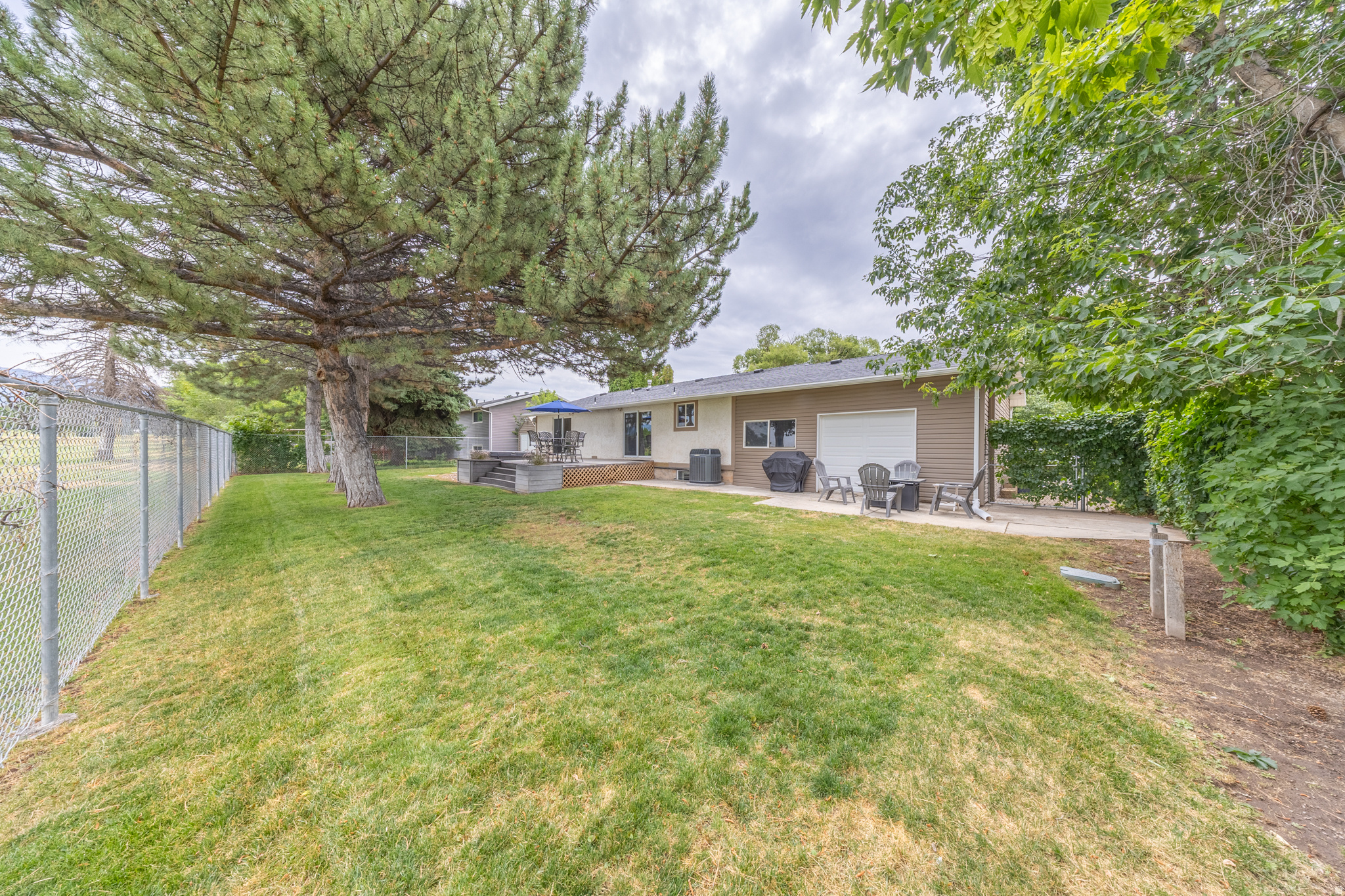 FAIRWAY ESTATES NO 2 - Residential