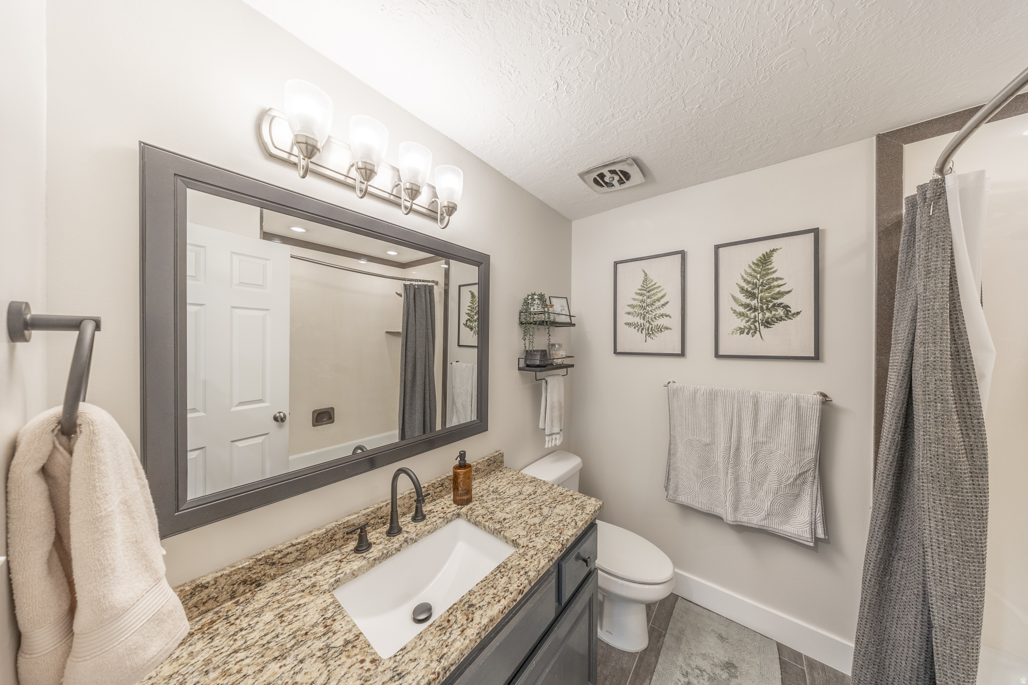 FAIRWAY ESTATES NO 2 - Residential