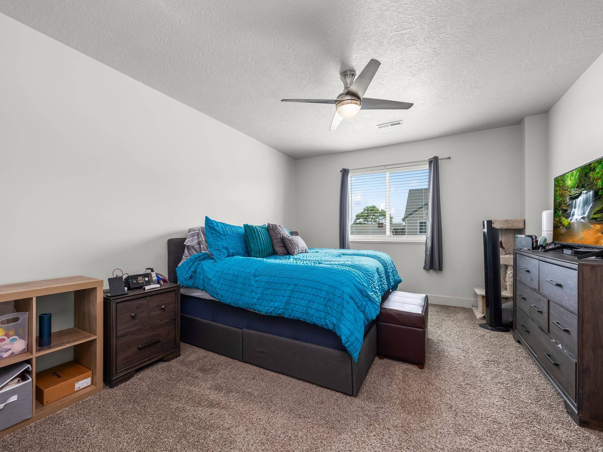 ELLIES LANDING - Residential