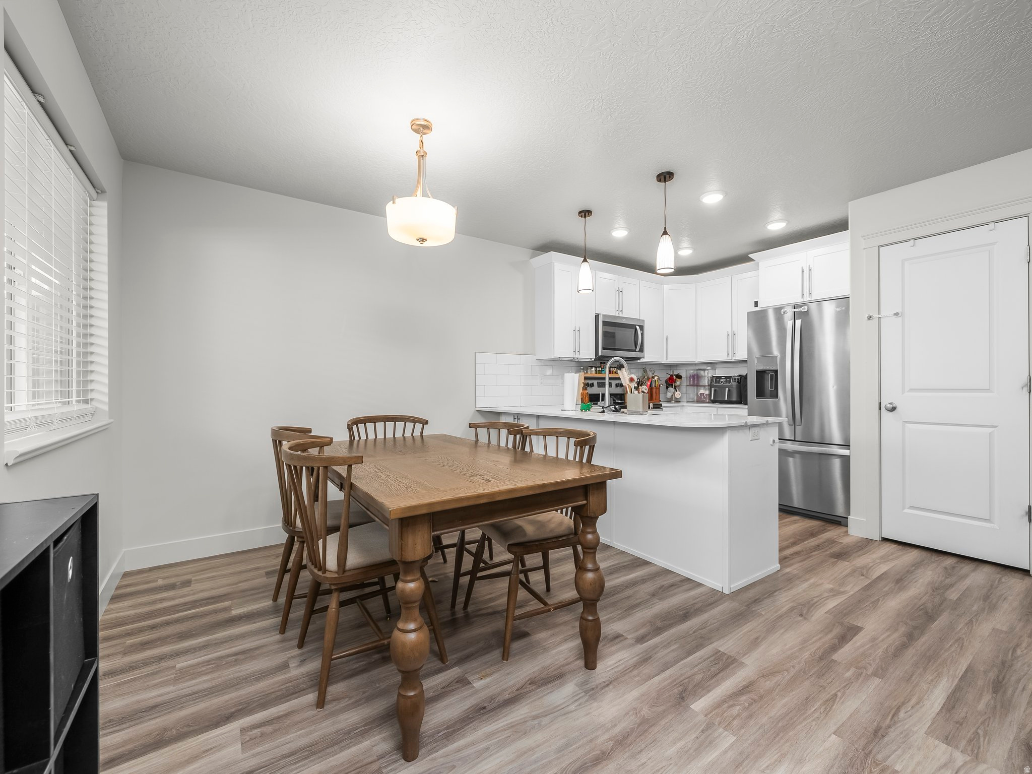 ELLIES LANDING - Residential