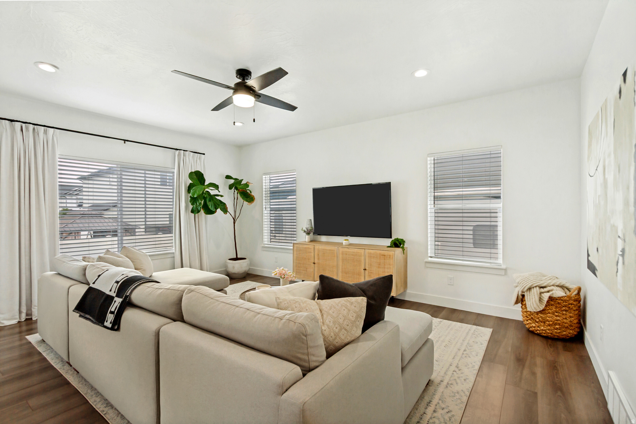 SILVERLAKE - Residential