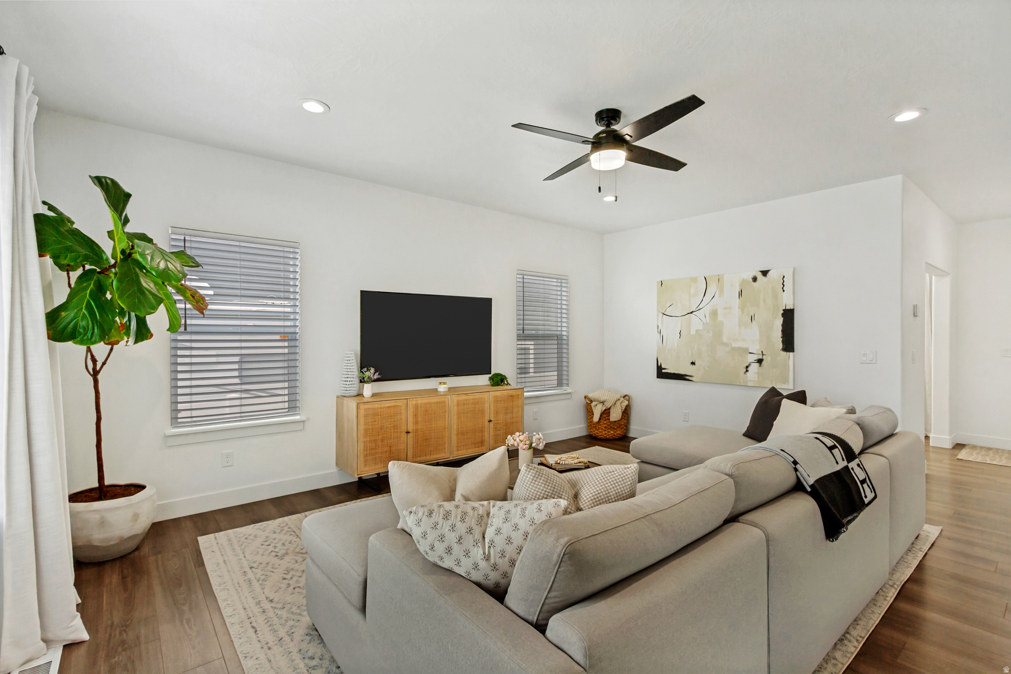 SILVERLAKE - Residential