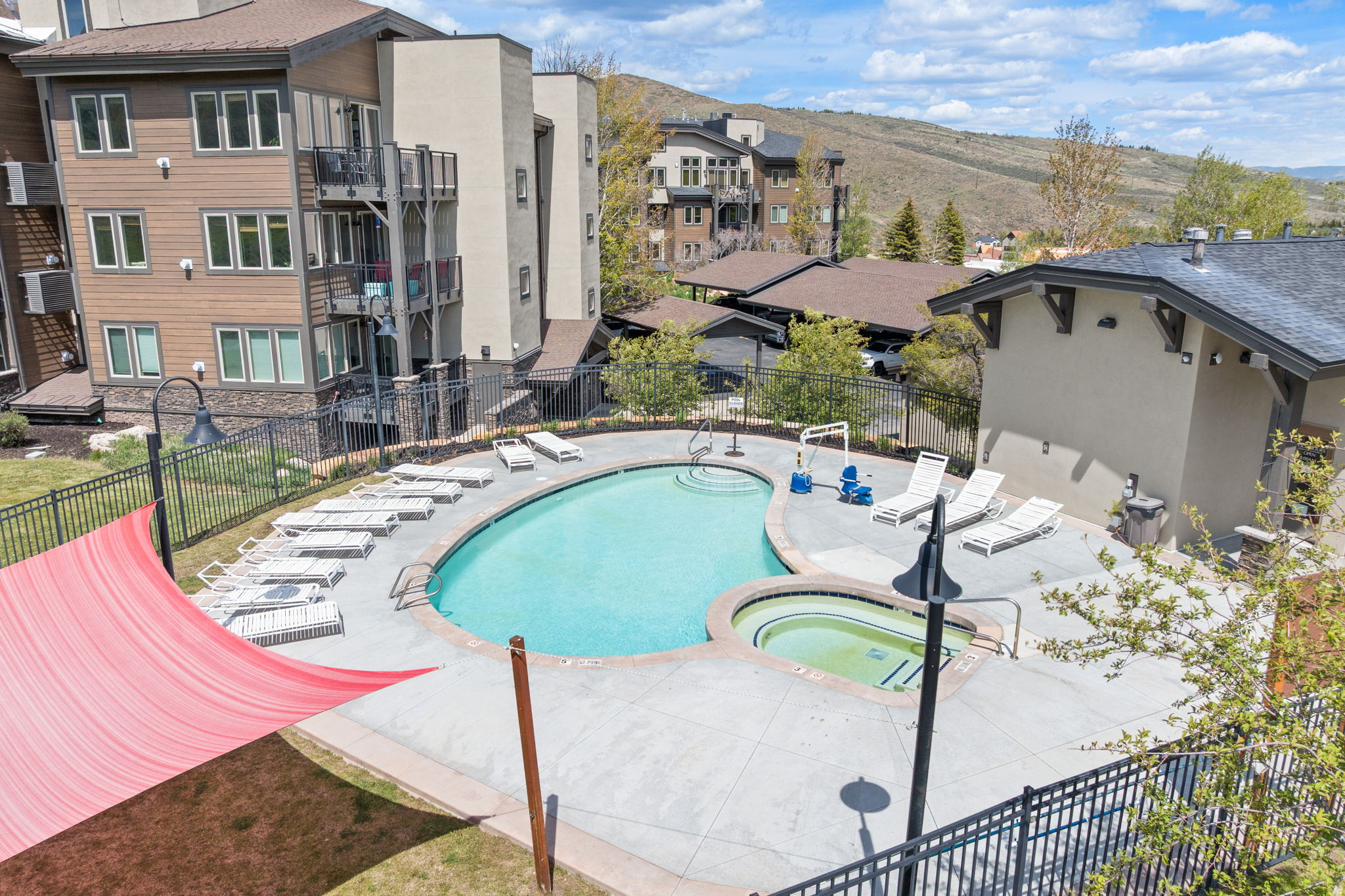 CRESTVIEW - Residential