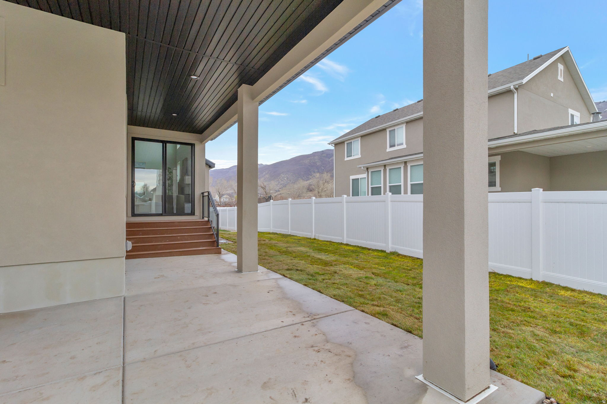 SUMMERHILL LANE - Residential