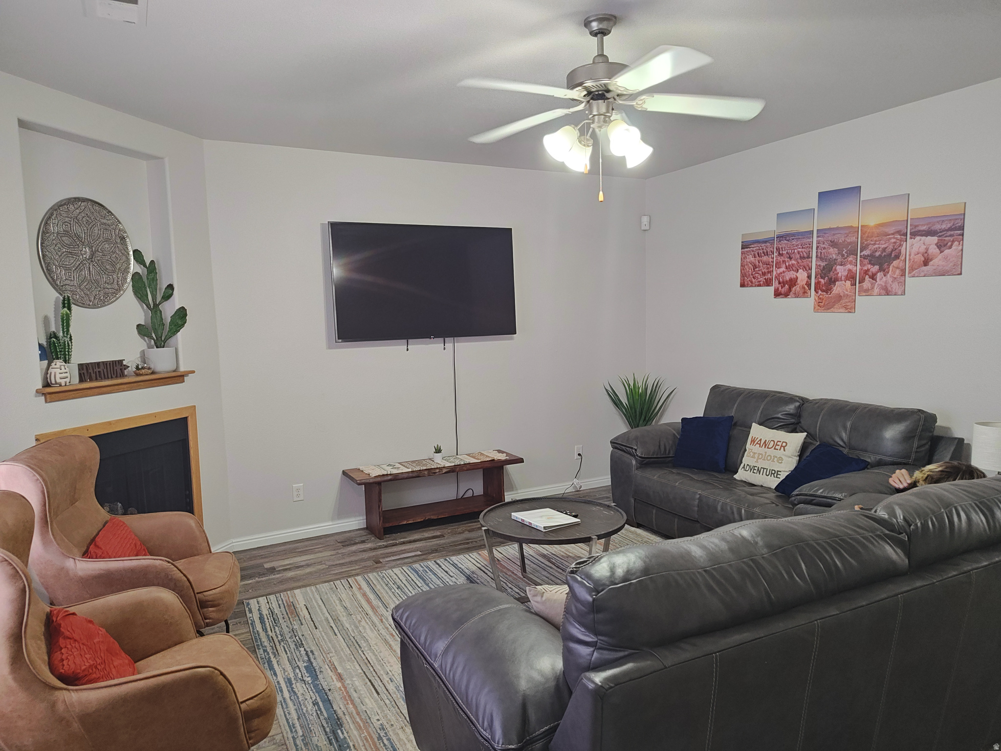 EL PUEBLO AT LA ESTANCIA - Residential