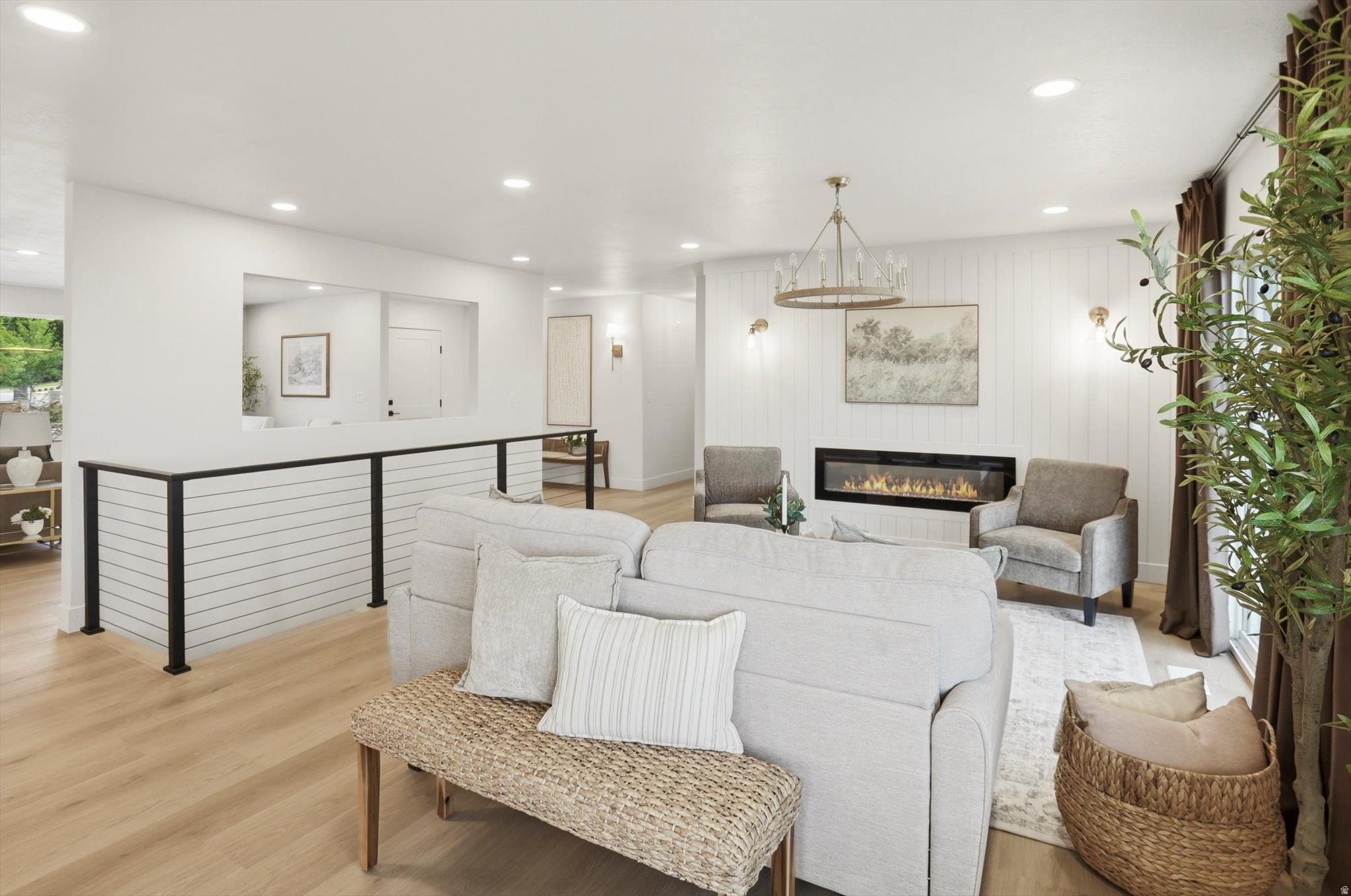 ALTA HILLS - Residential