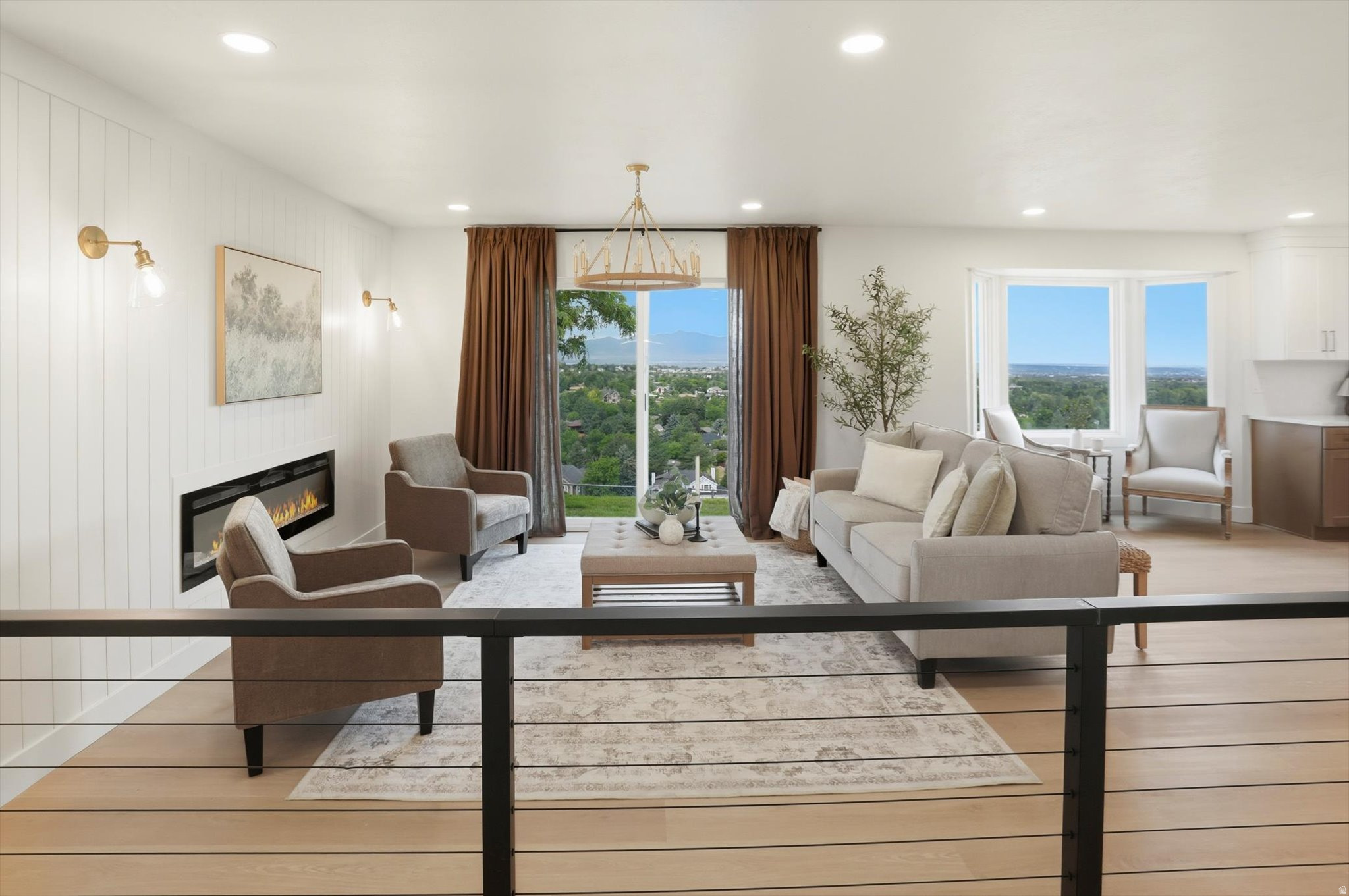 ALTA HILLS - Residential