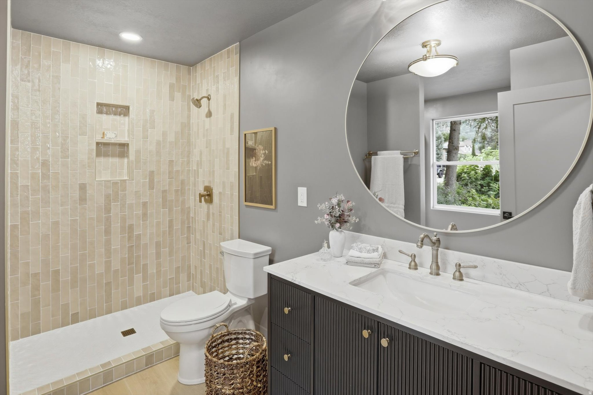 ALTA HILLS - Residential