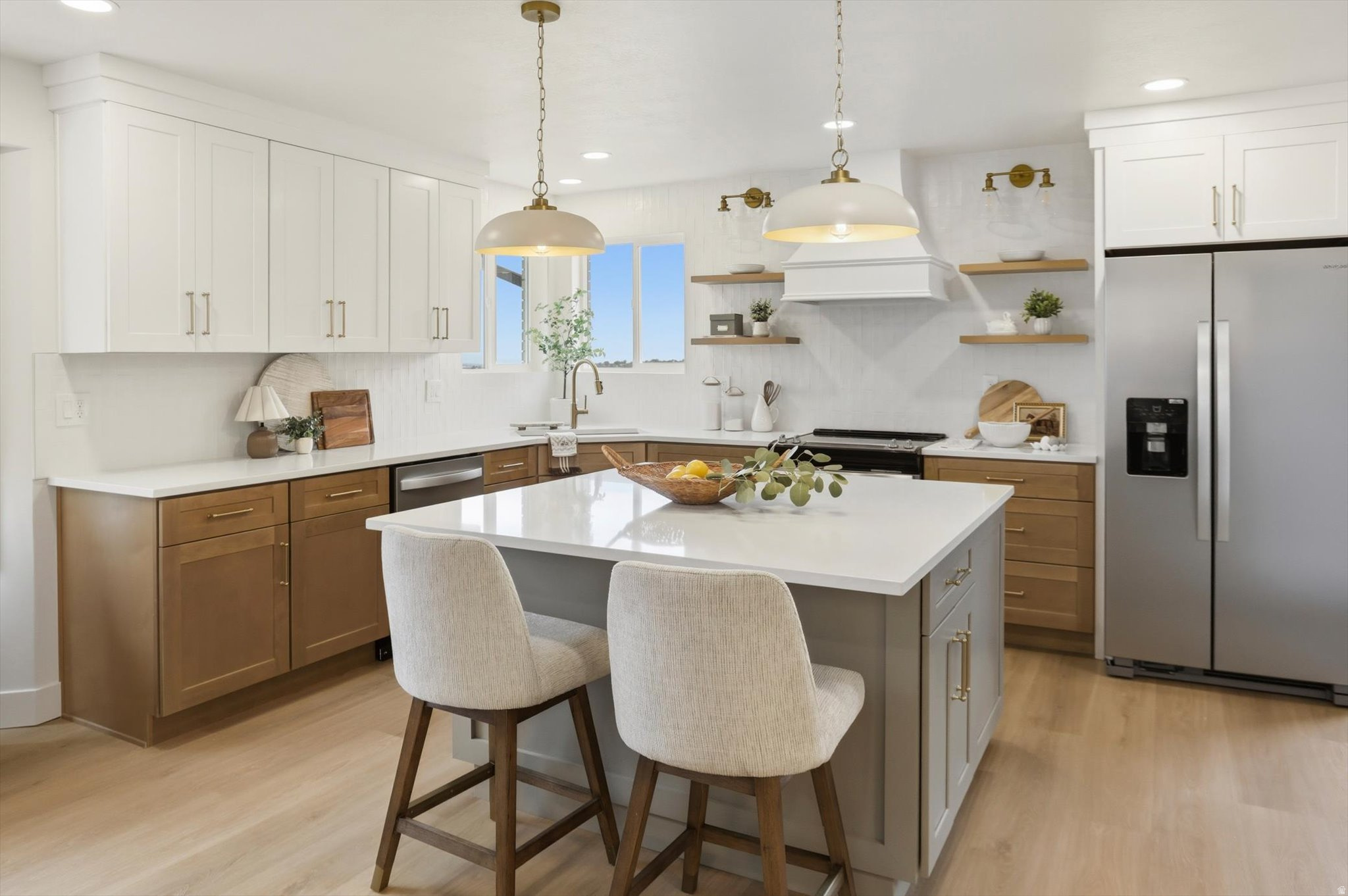 ALTA HILLS - Residential