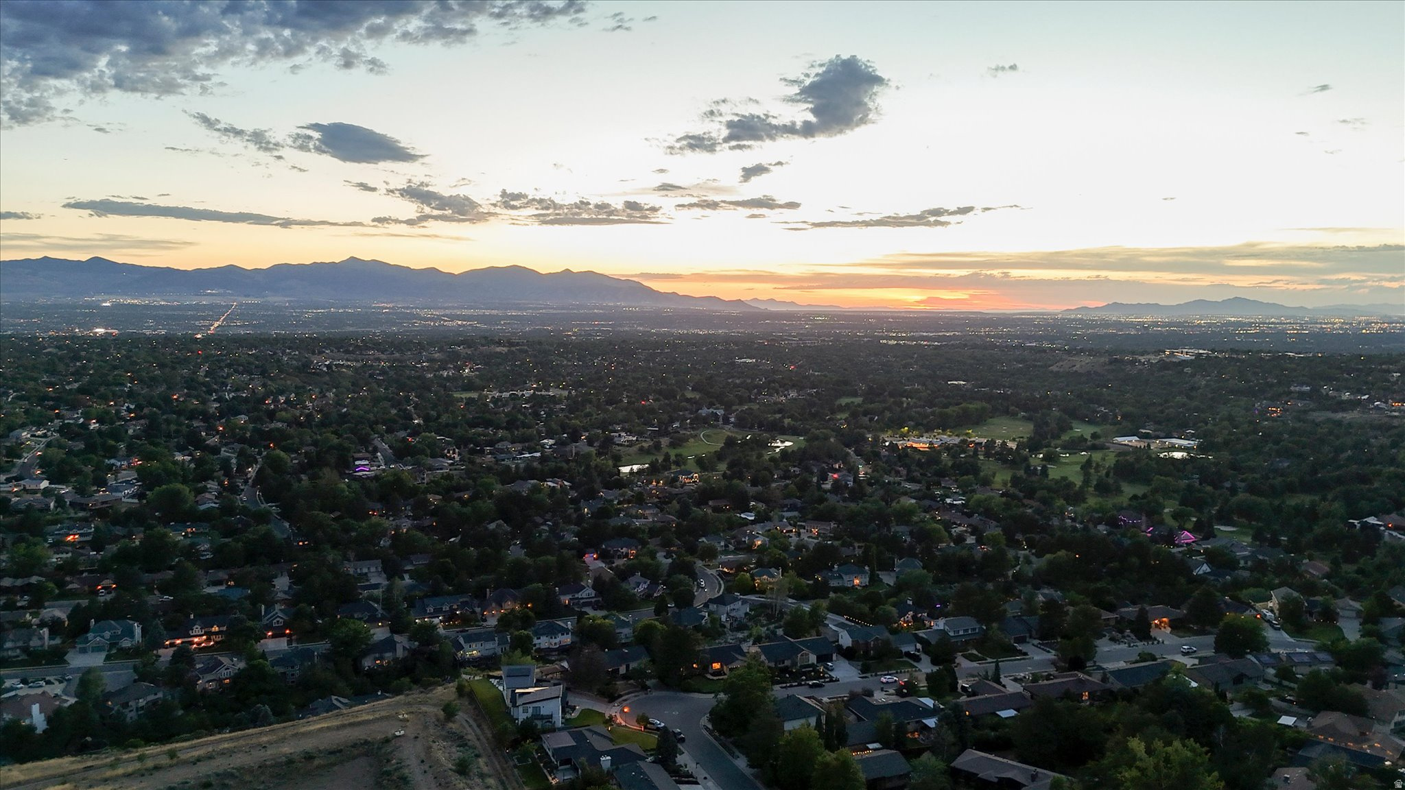 ALTA HILLS - Residential