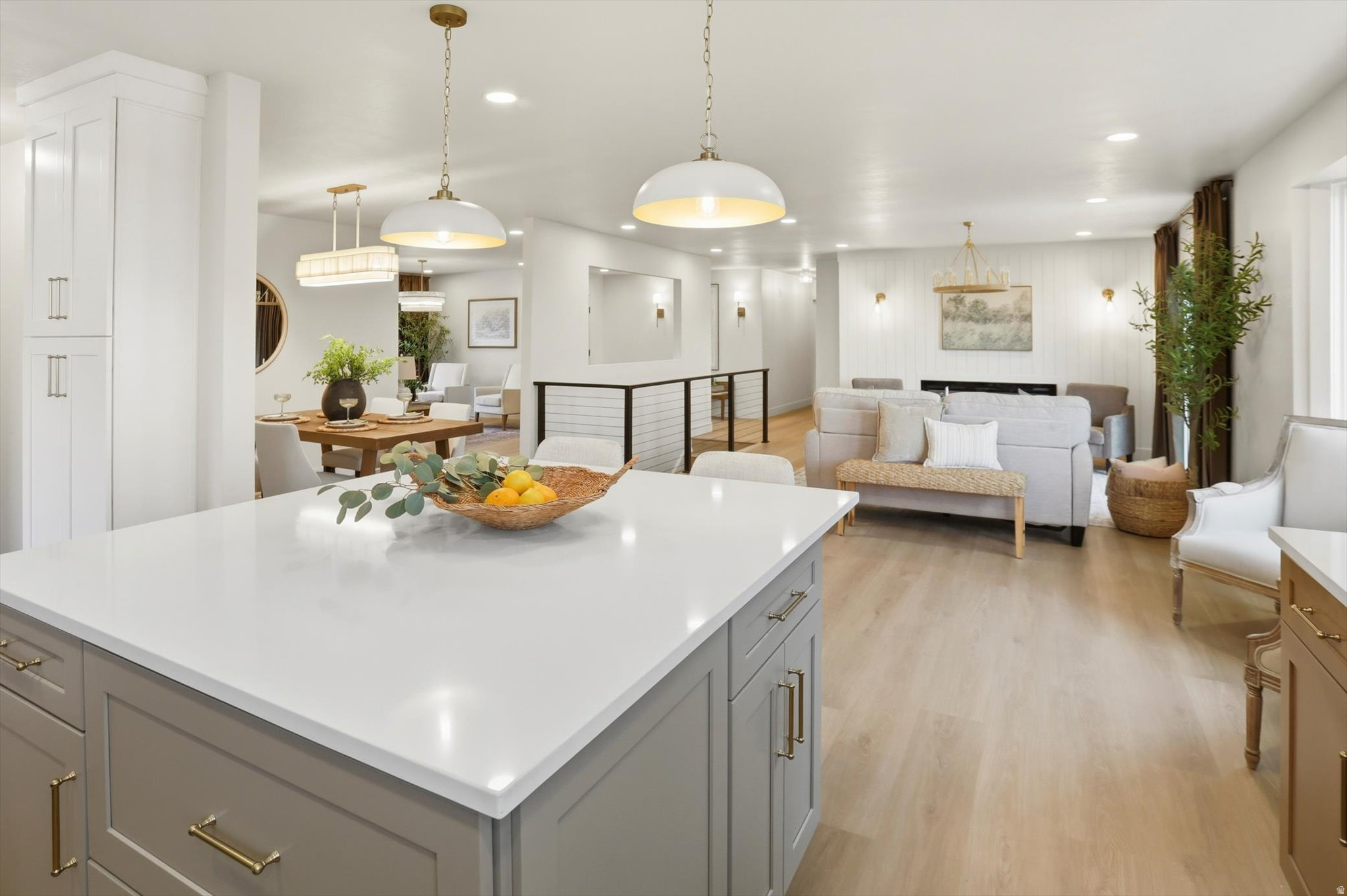 ALTA HILLS - Residential
