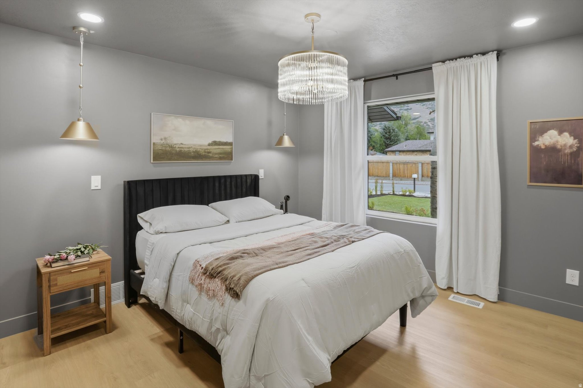 ALTA HILLS - Residential