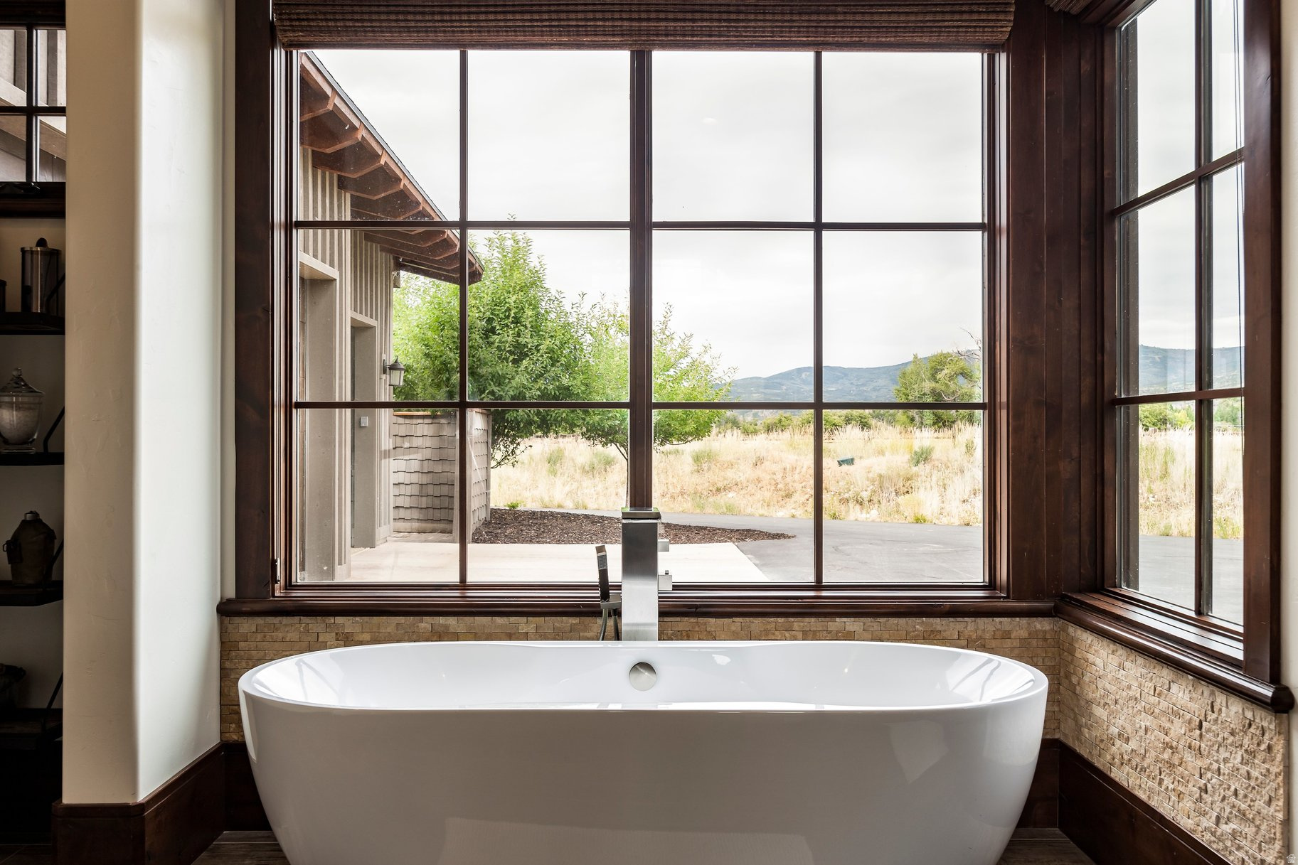OAKLEY - Residential