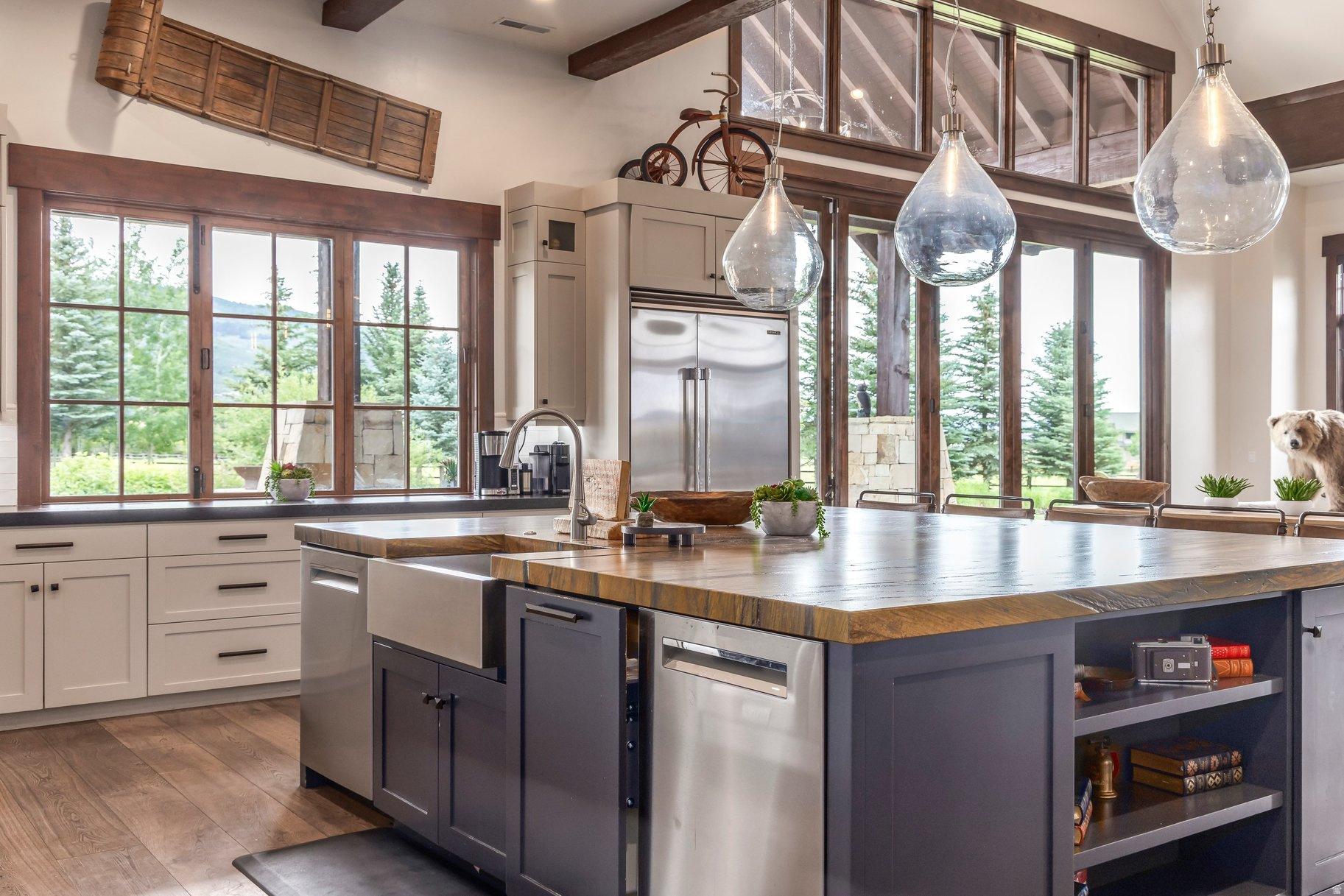 OAKLEY - Residential