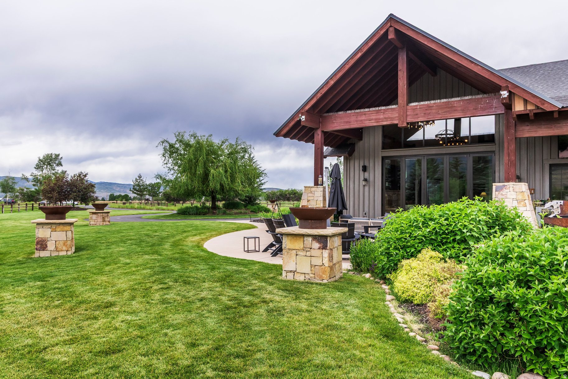 OAKLEY - Residential