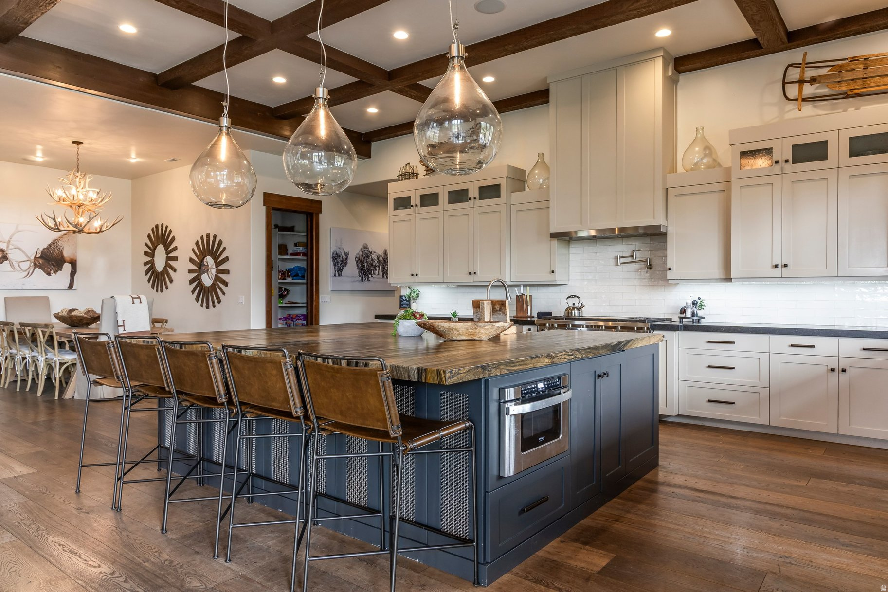 OAKLEY - Residential
