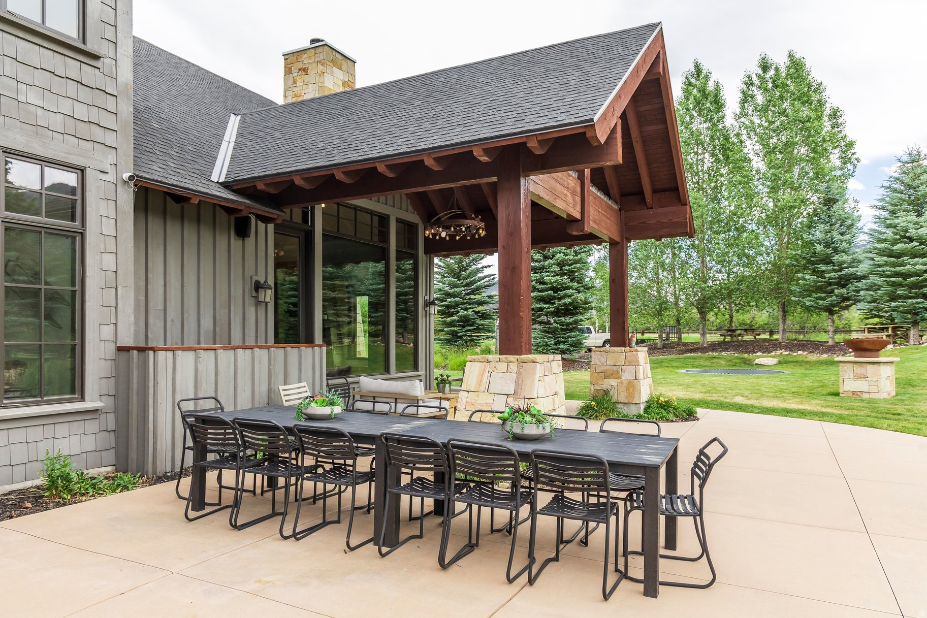 OAKLEY - Residential