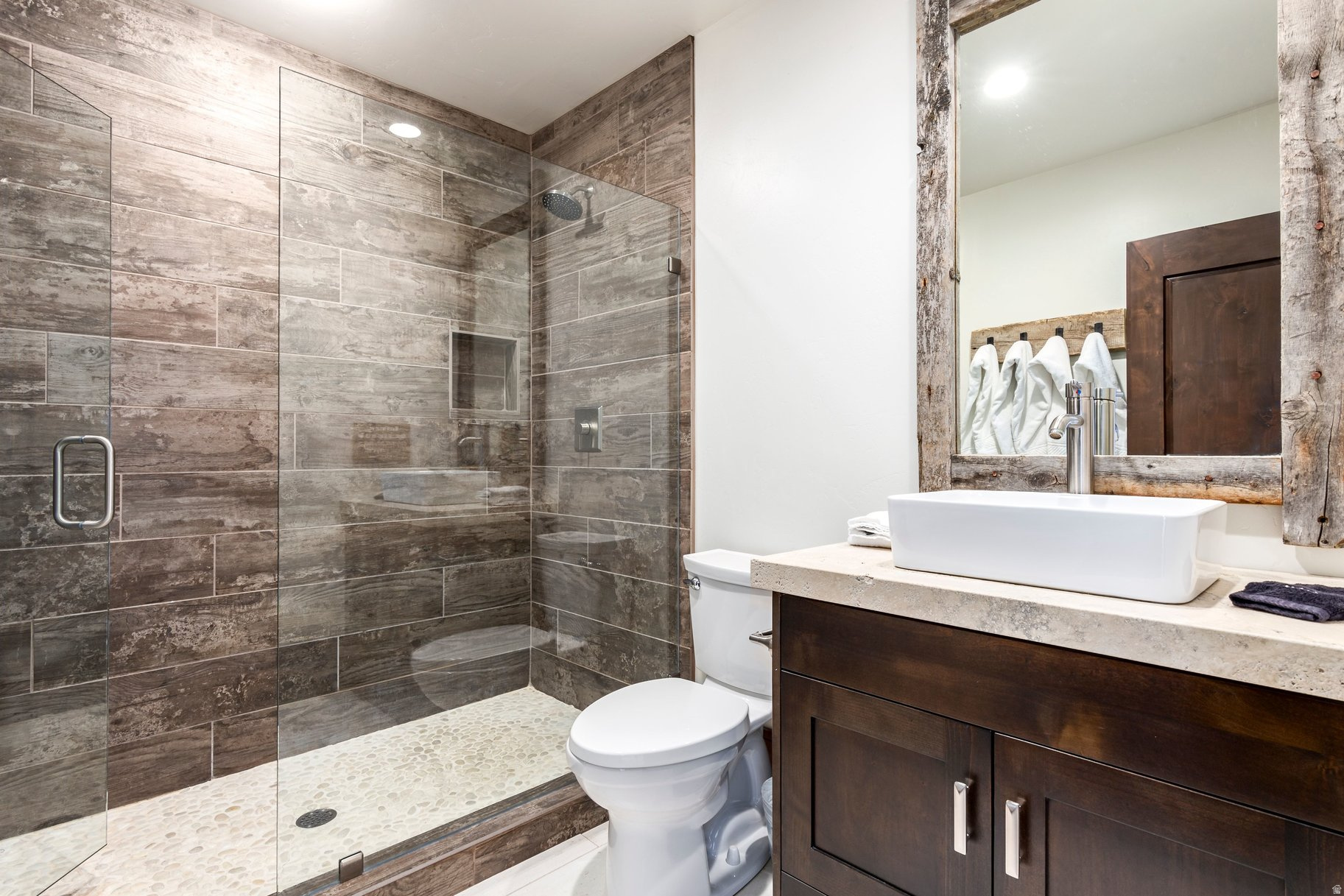 OAKLEY - Residential