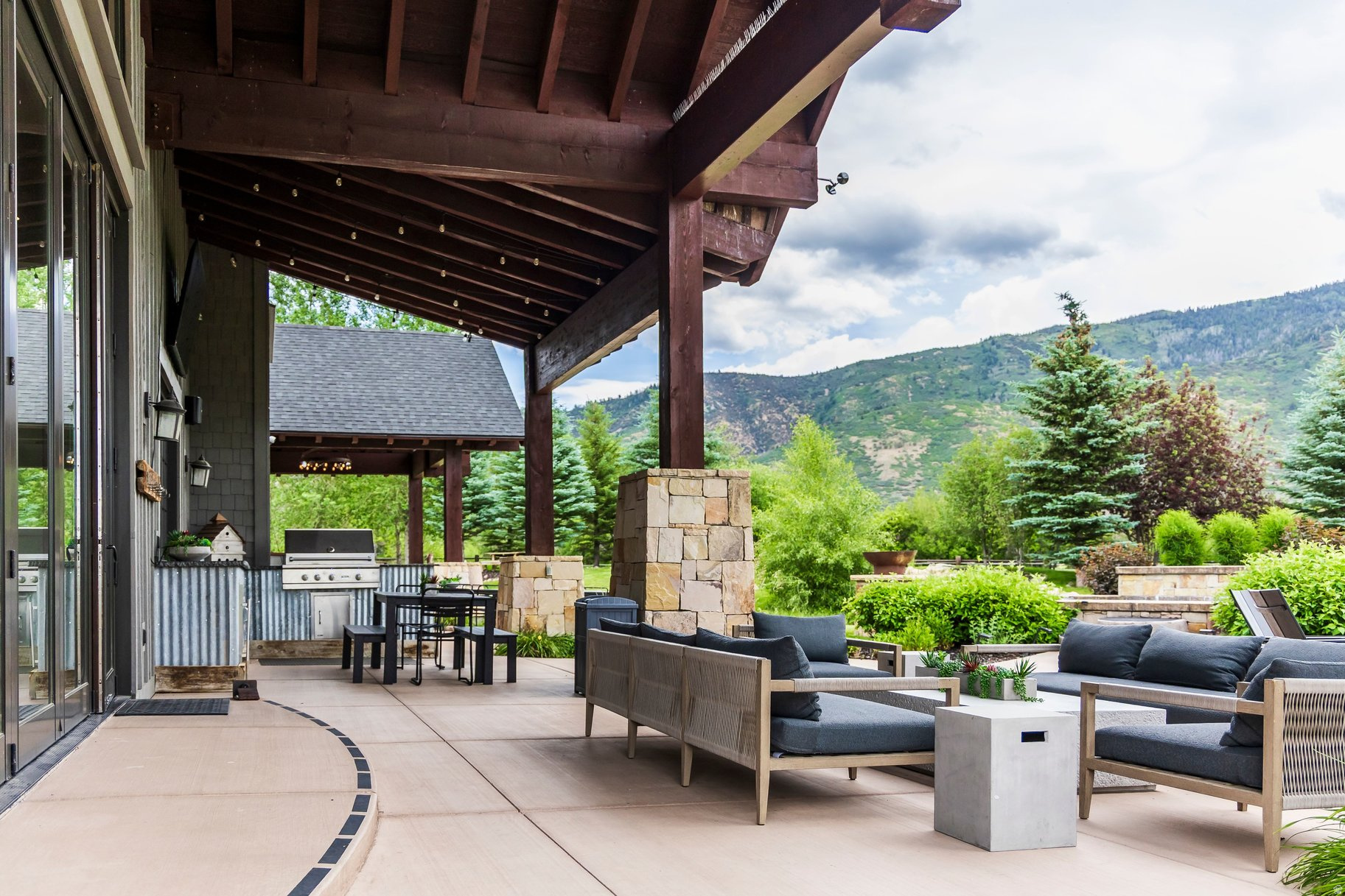 OAKLEY - Residential