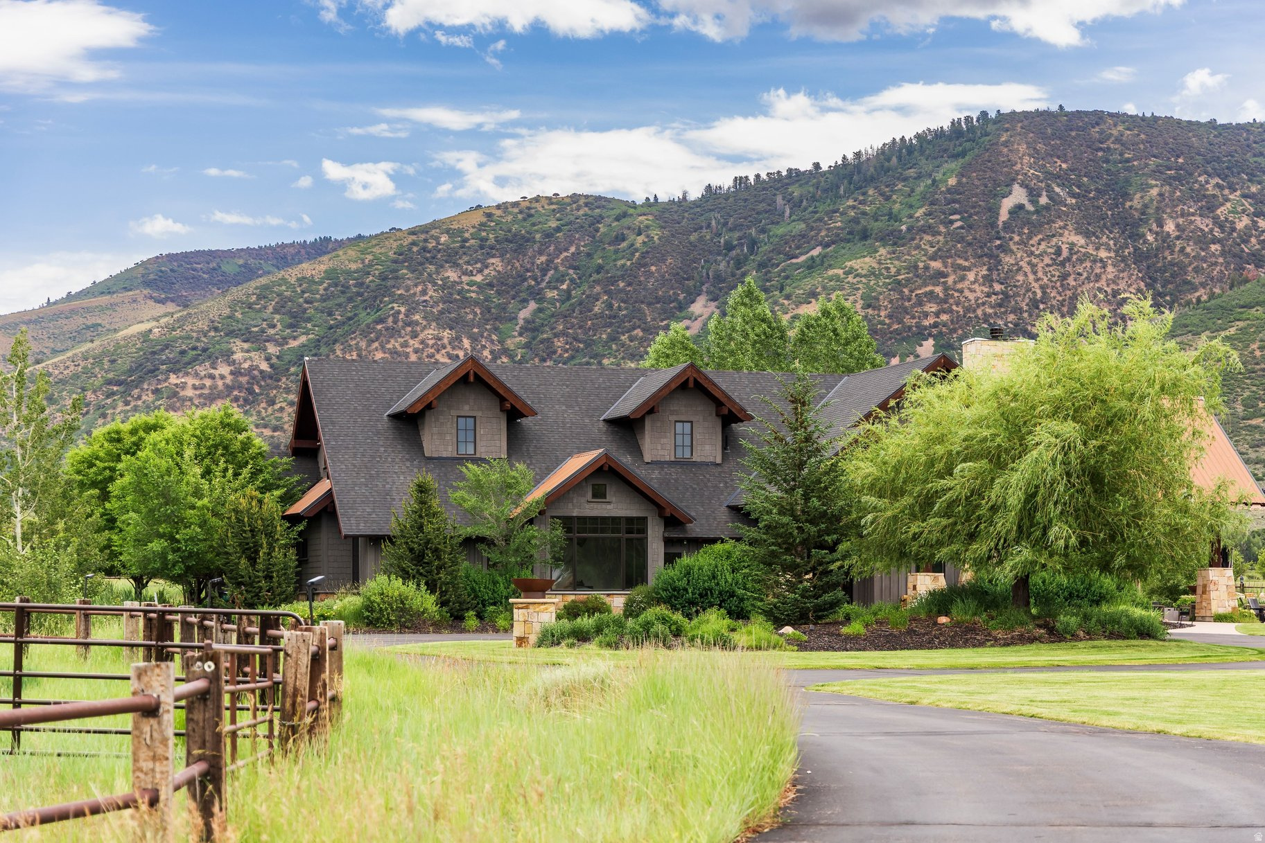 OAKLEY - Residential