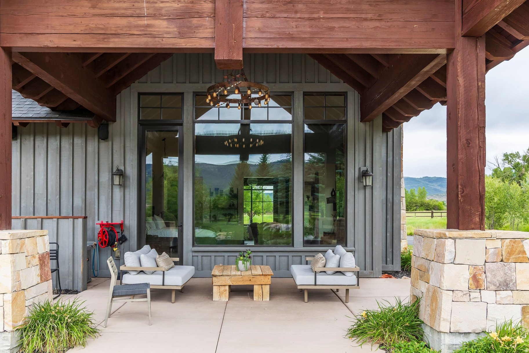 OAKLEY - Residential