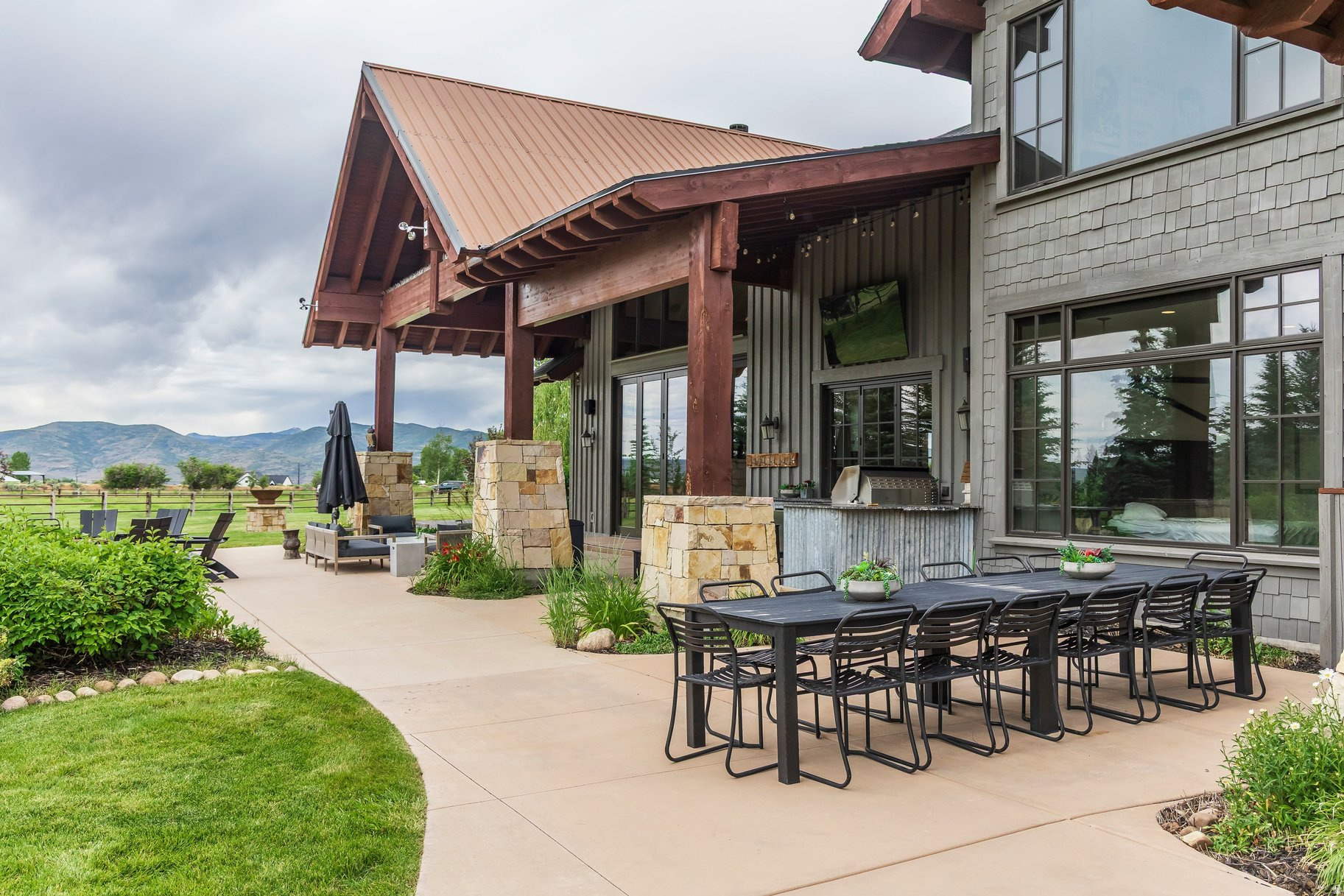 OAKLEY - Residential