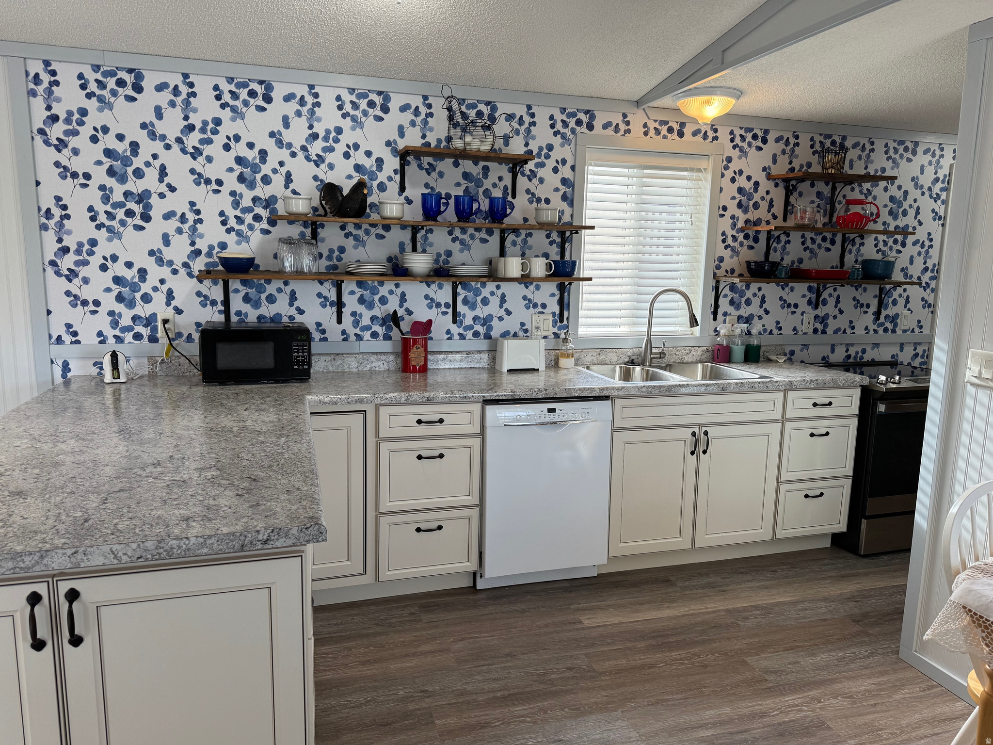 SWEETWATER RIDGE - Residential