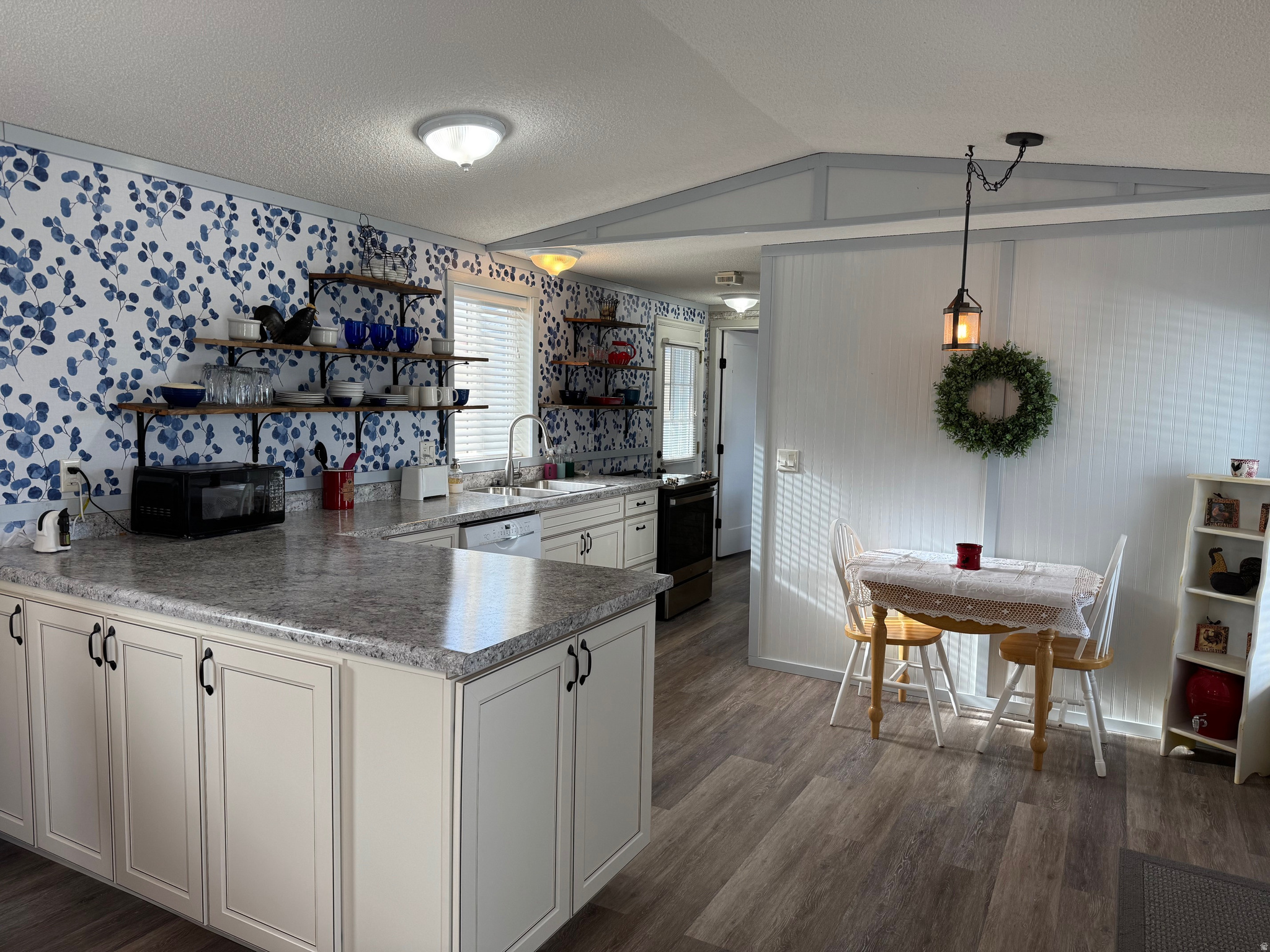 SWEETWATER RIDGE - Residential