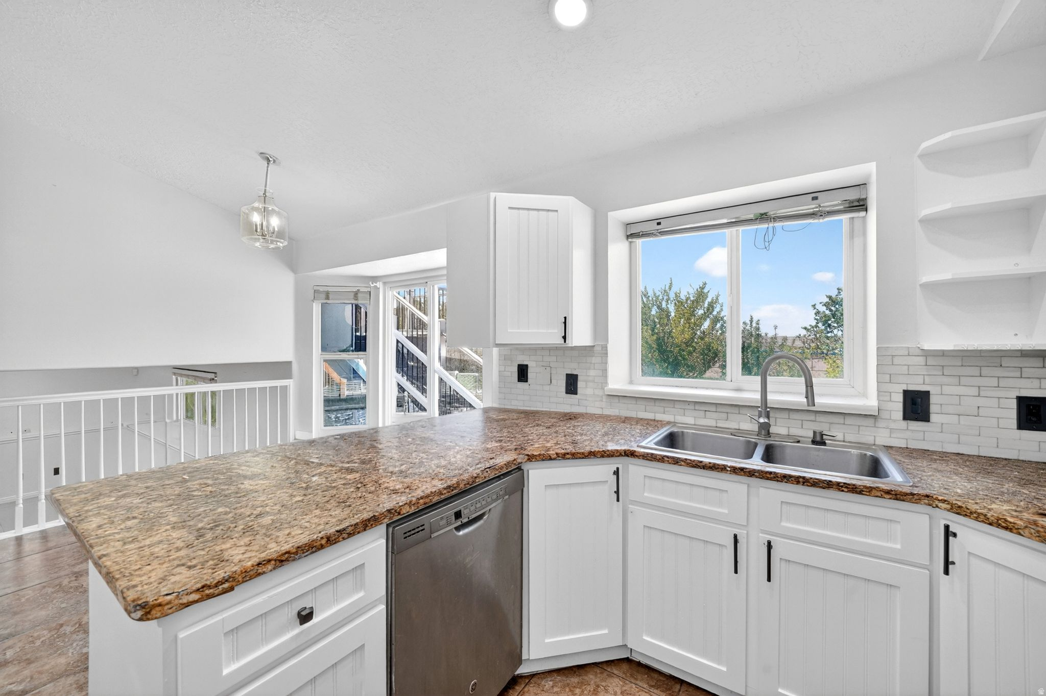 SUNSET ESTATES - Residential