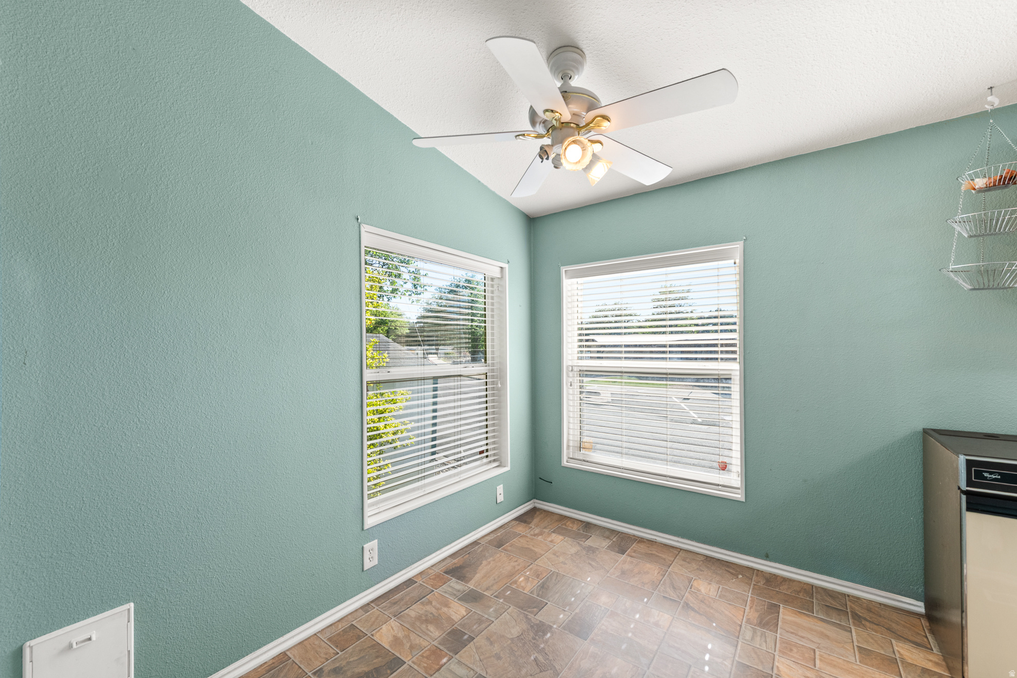 COTTONWOOD COVES - Residential