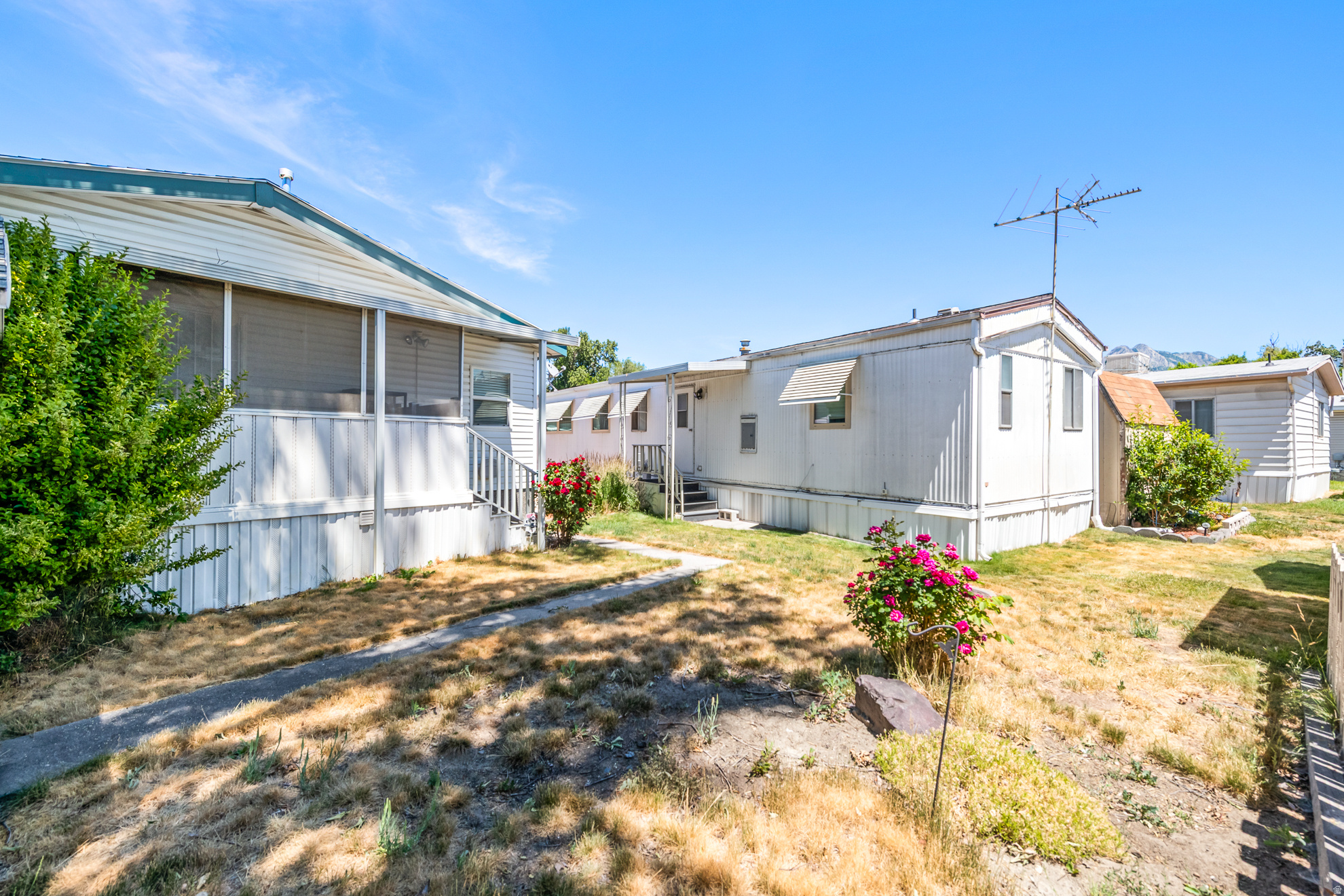 COTTONWOOD COVES - Residential