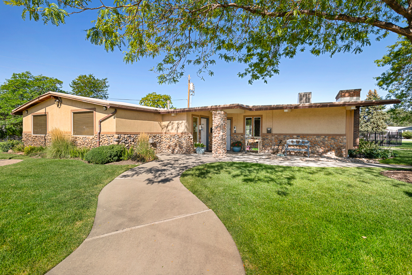 COTTONWOOD COVES - Residential