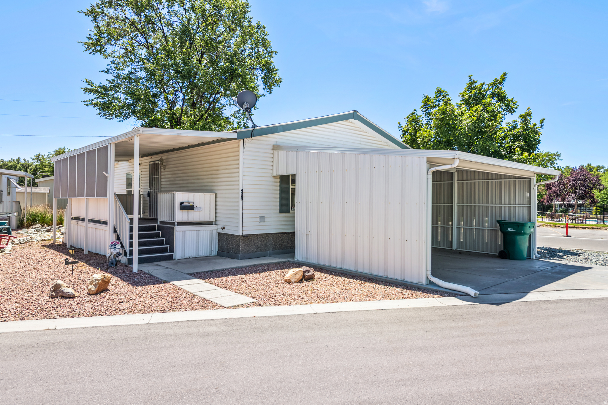 COTTONWOOD COVES - Residential