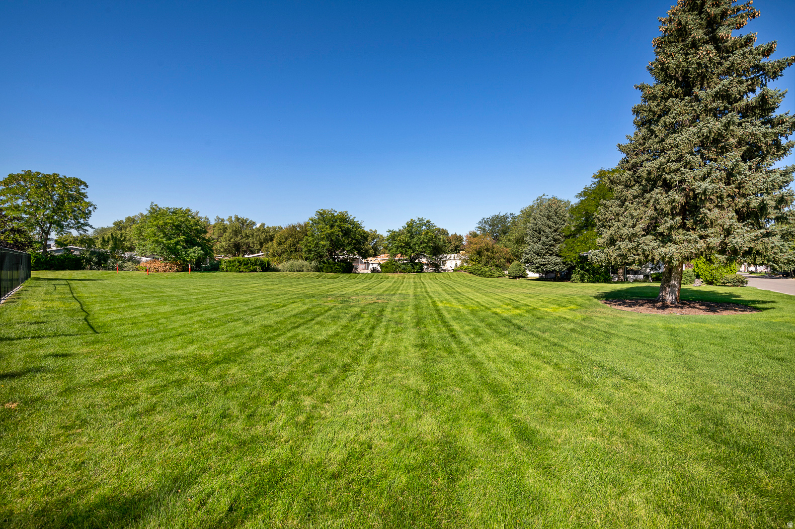 COTTONWOOD COVES - Residential