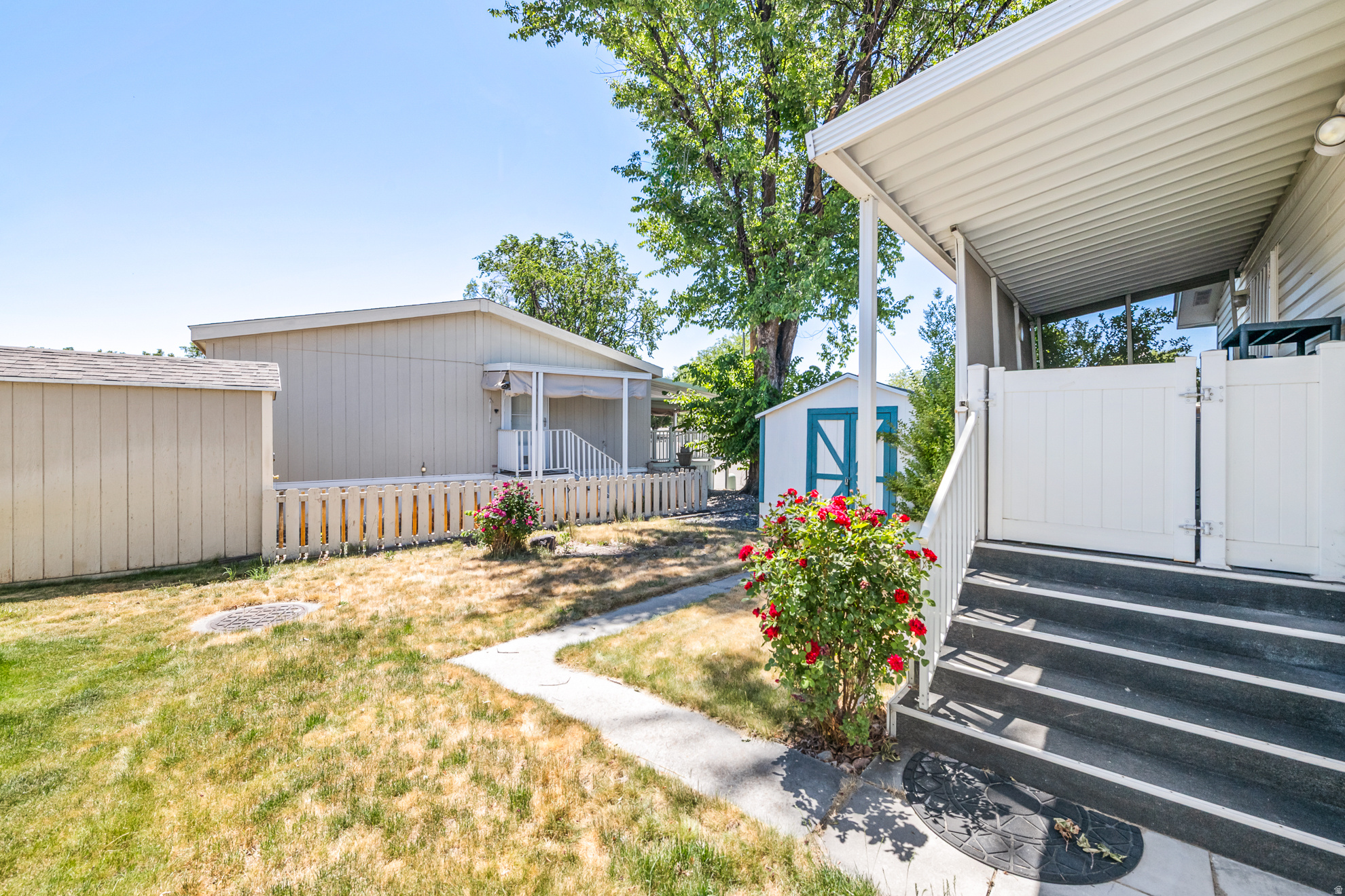 COTTONWOOD COVES - Residential