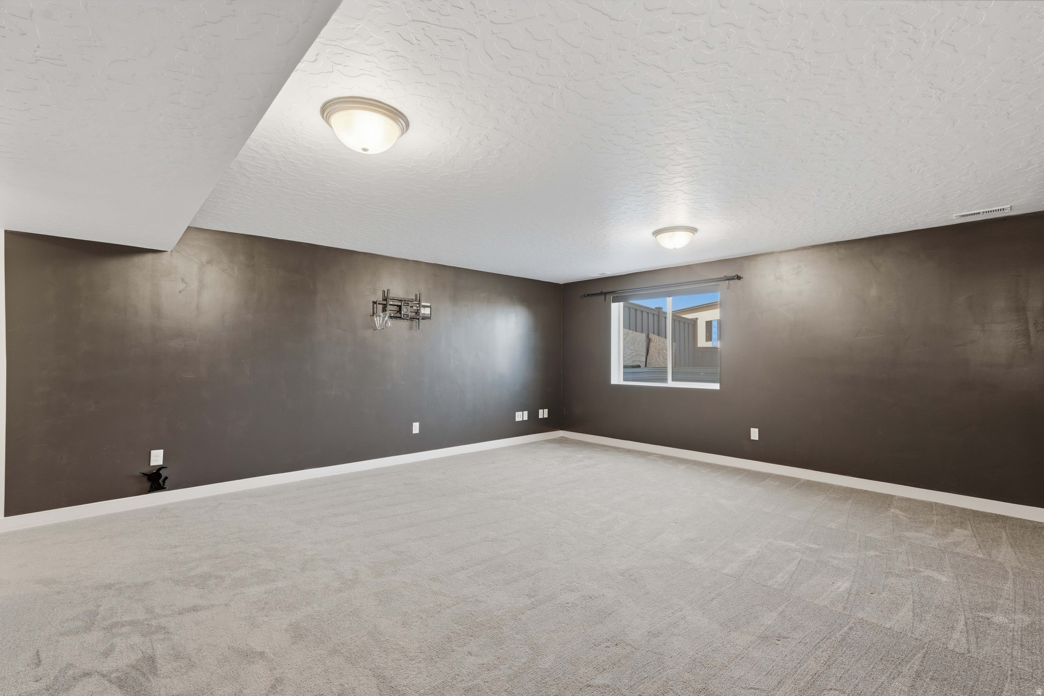 THE ROSE - Residential