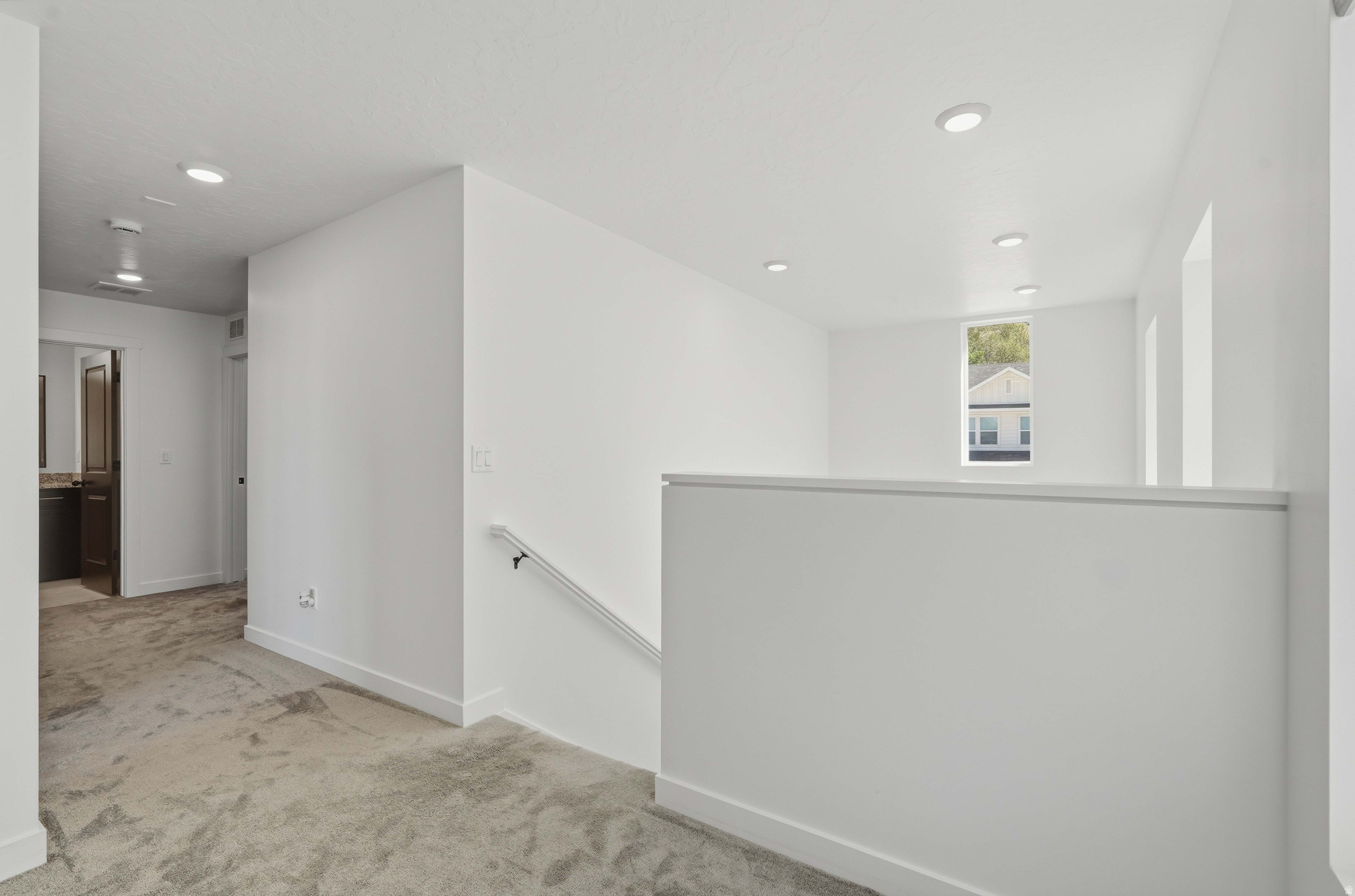 THE ROSE - Residential
