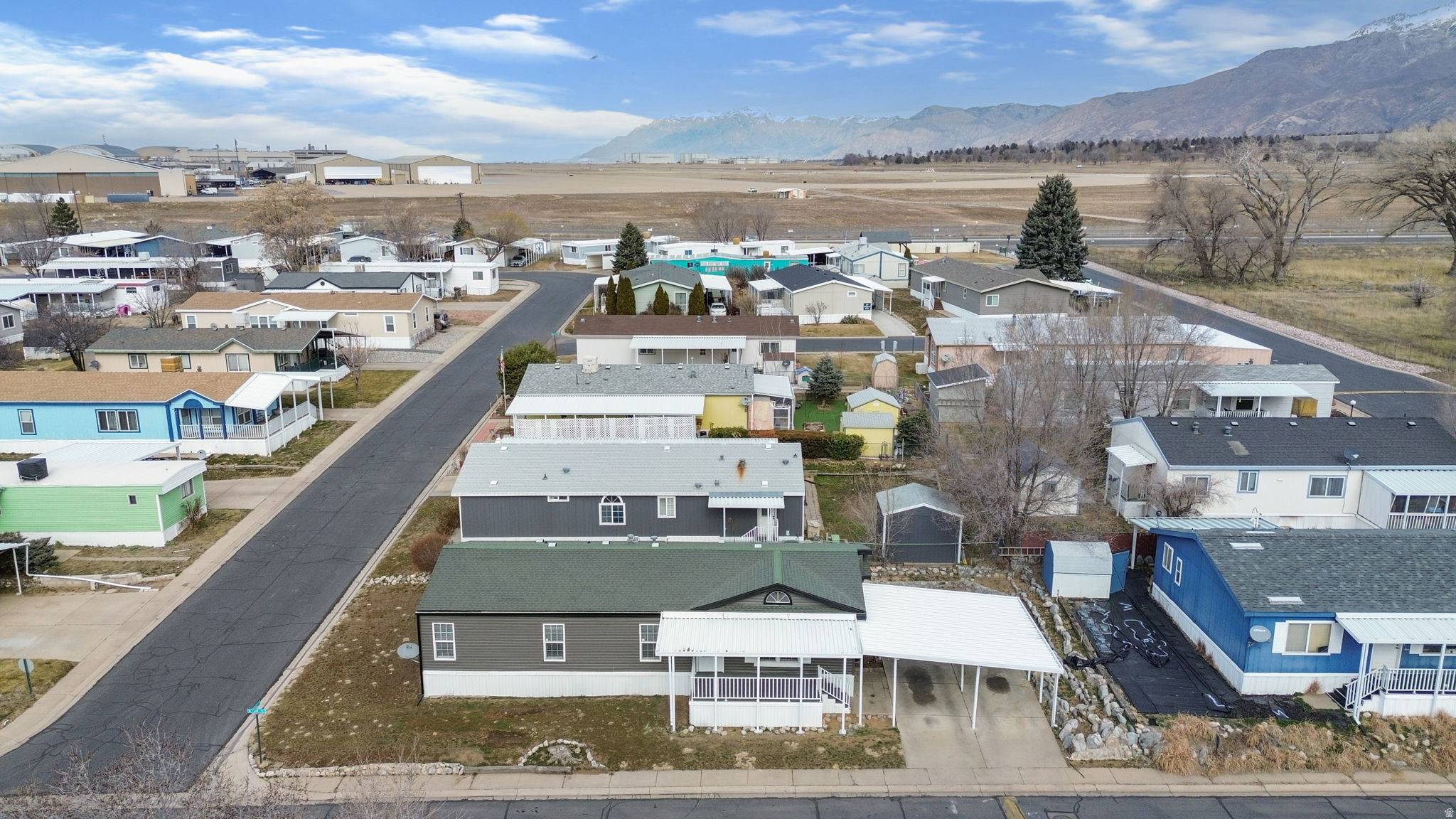 ROLLING HILLS COMMUNITY - Residential