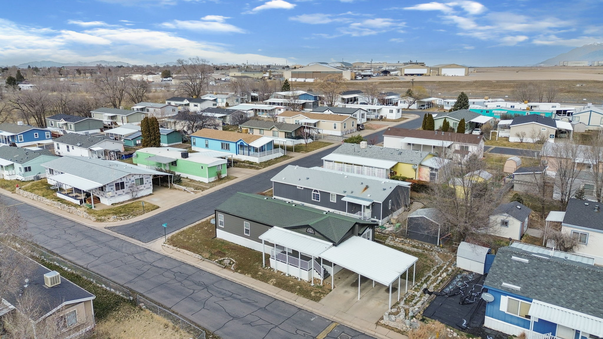 ROLLING HILLS COMMUNITY - Residential
