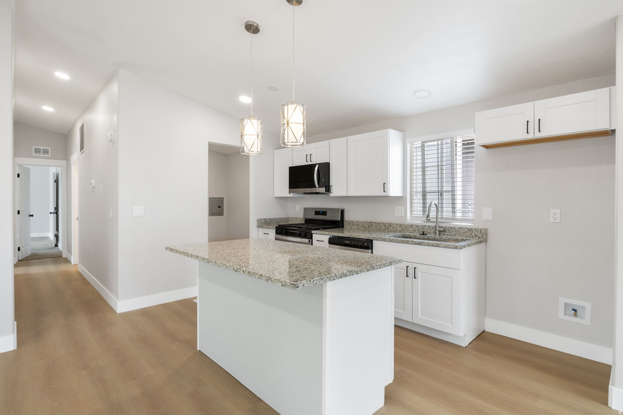 ROLLING HILLS COMMUNITY - Residential