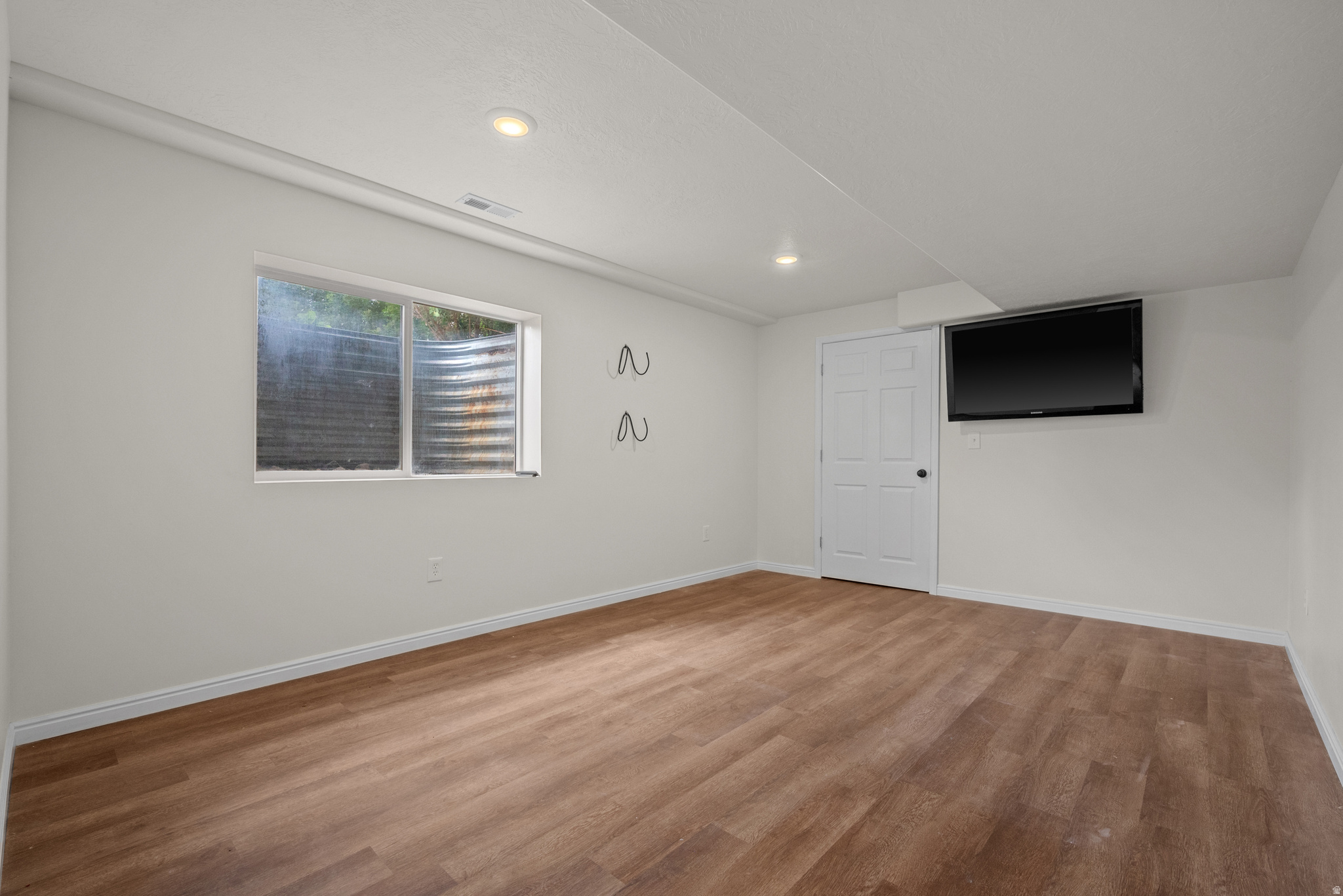 FOOTHILLS - Residential