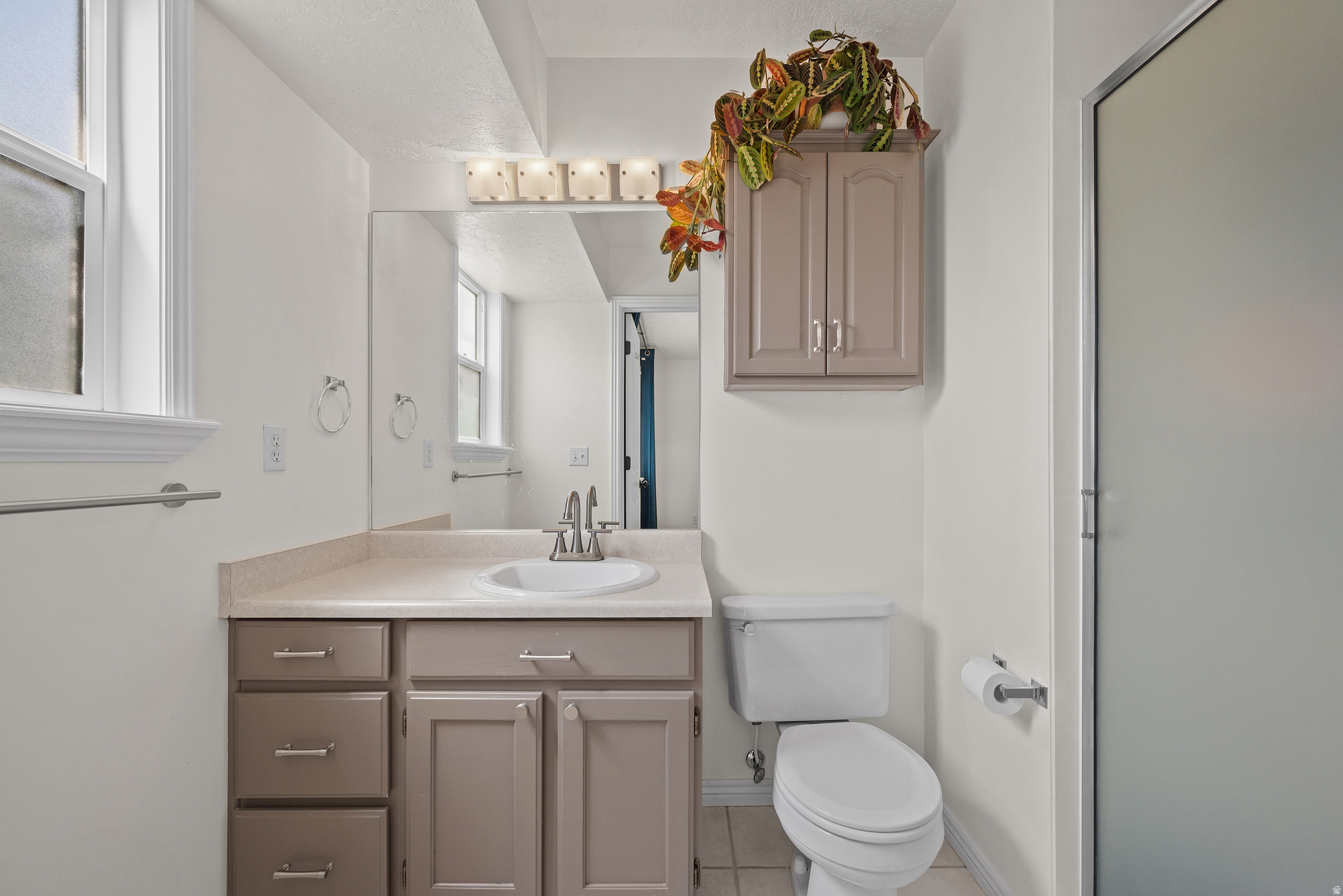 FOOTHILLS - Residential