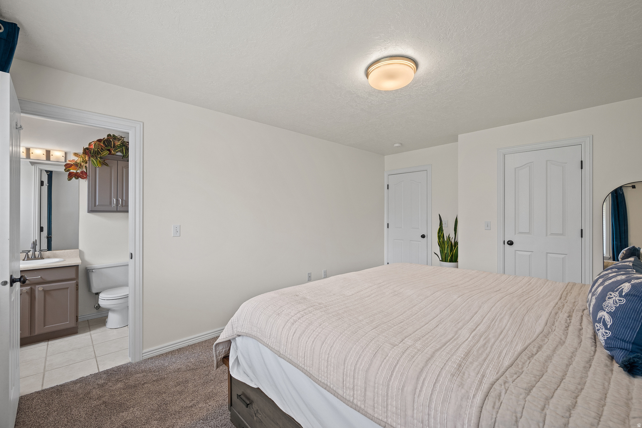 FOOTHILLS - Residential