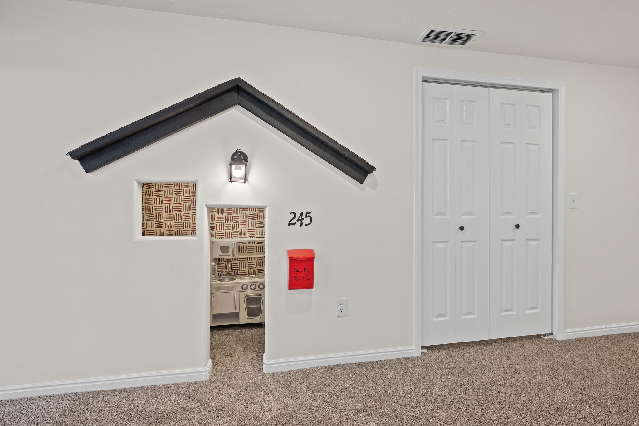 FOOTHILLS - Residential