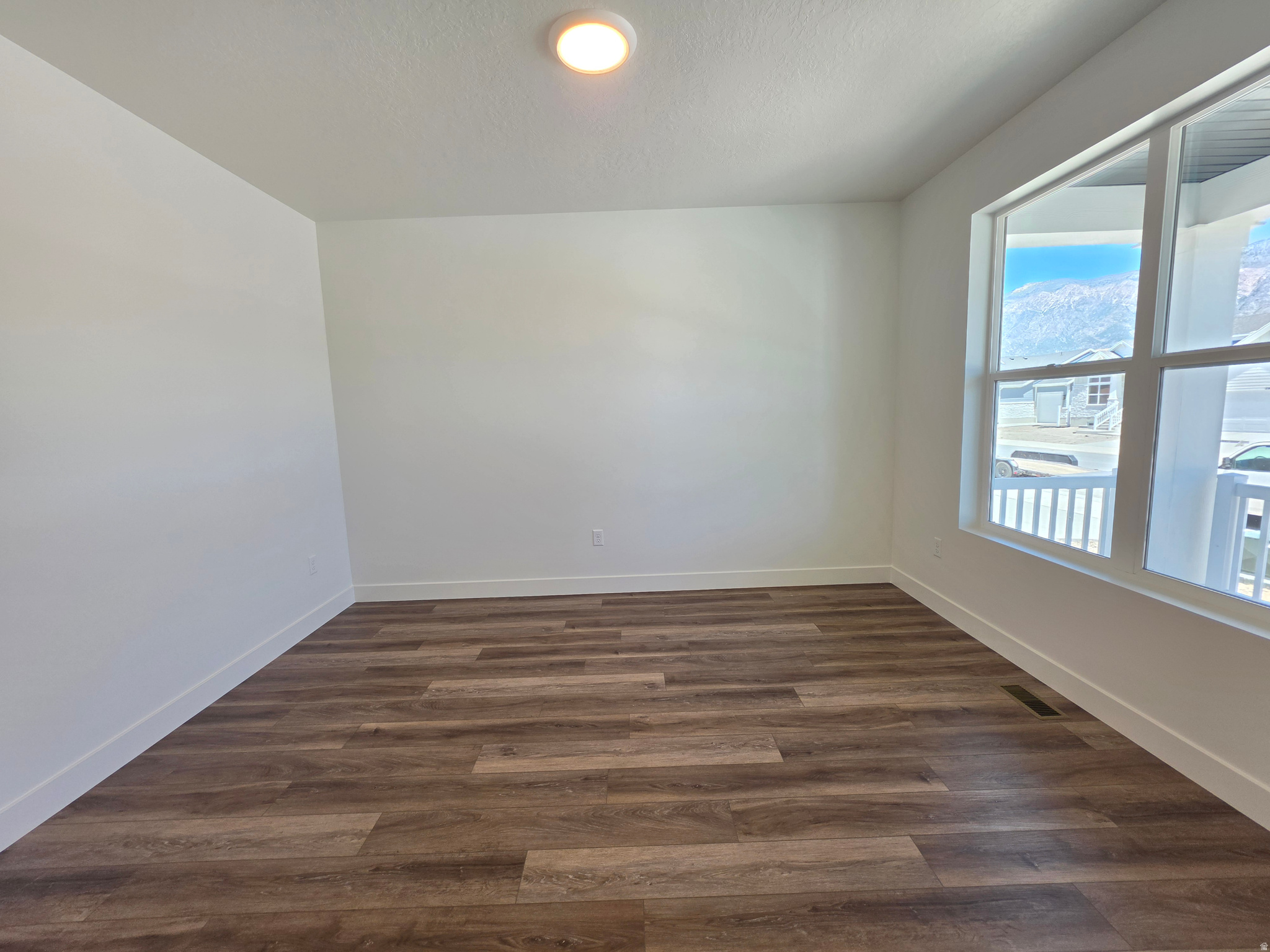 CREEKSIDE AT JDC RANCH - Residential