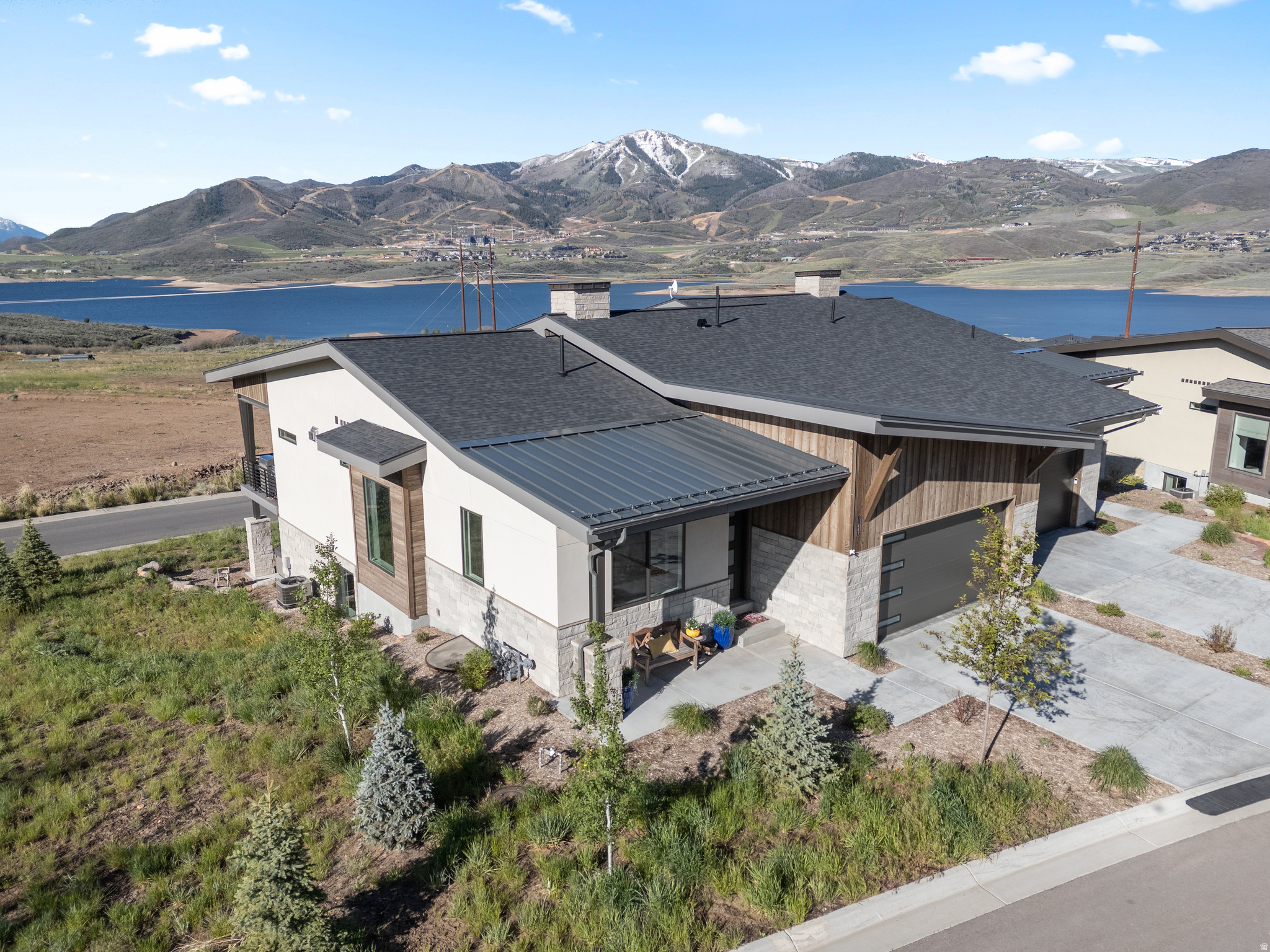 SHORELINE - Residential