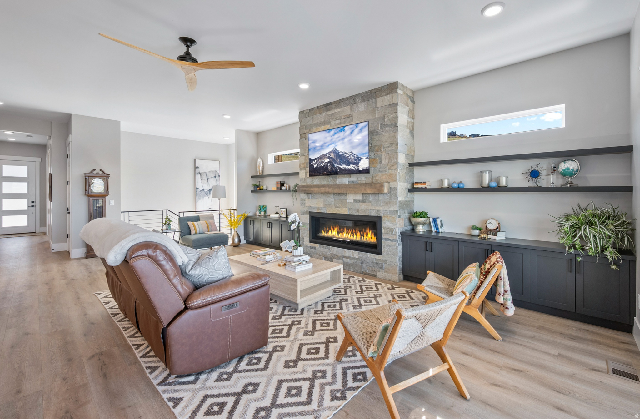 SHORELINE - Residential