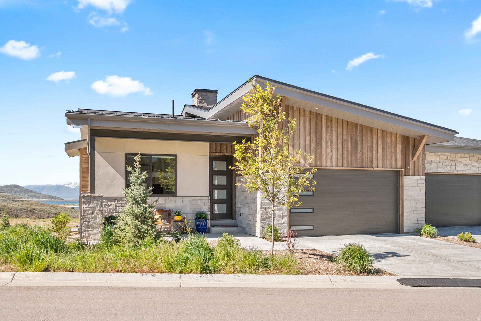 SHORELINE - Residential