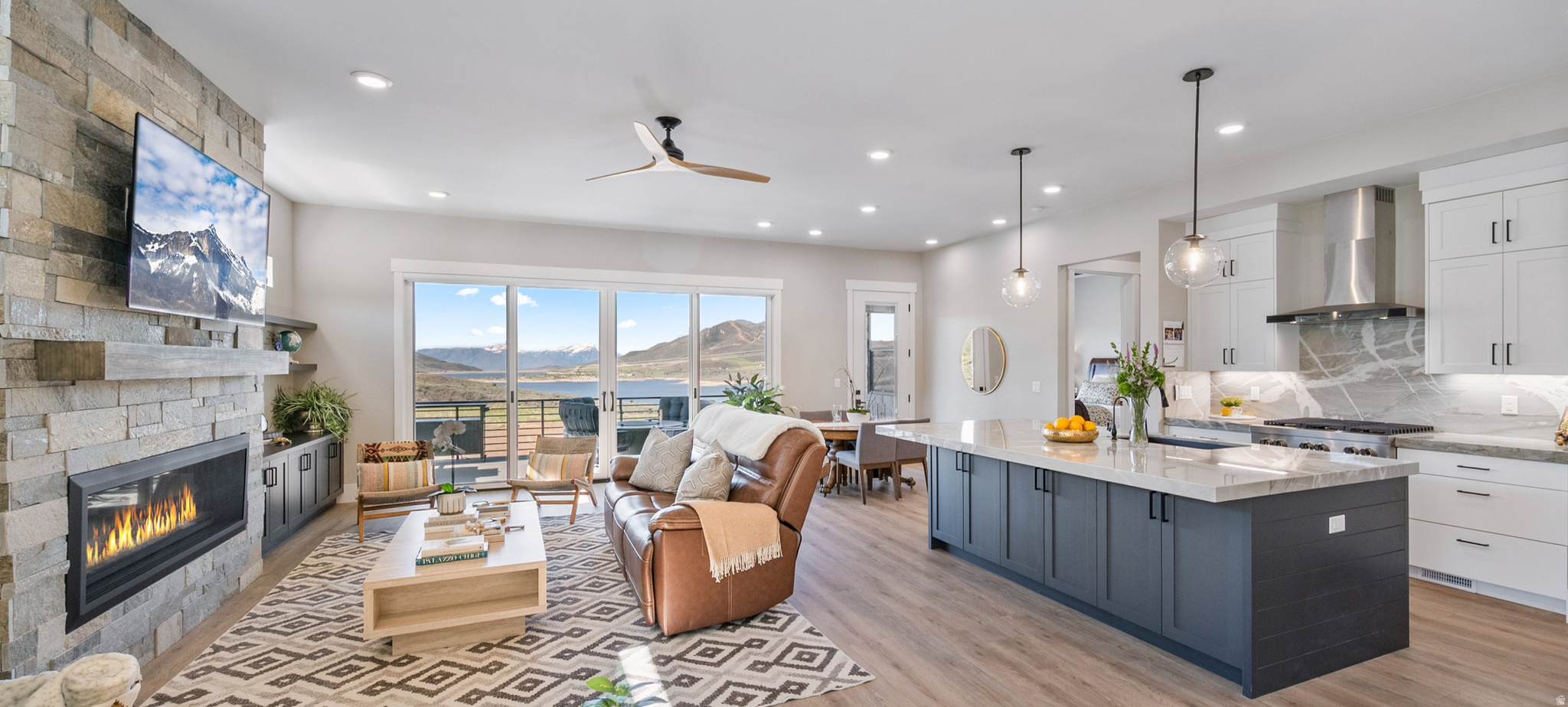 SHORELINE - Residential